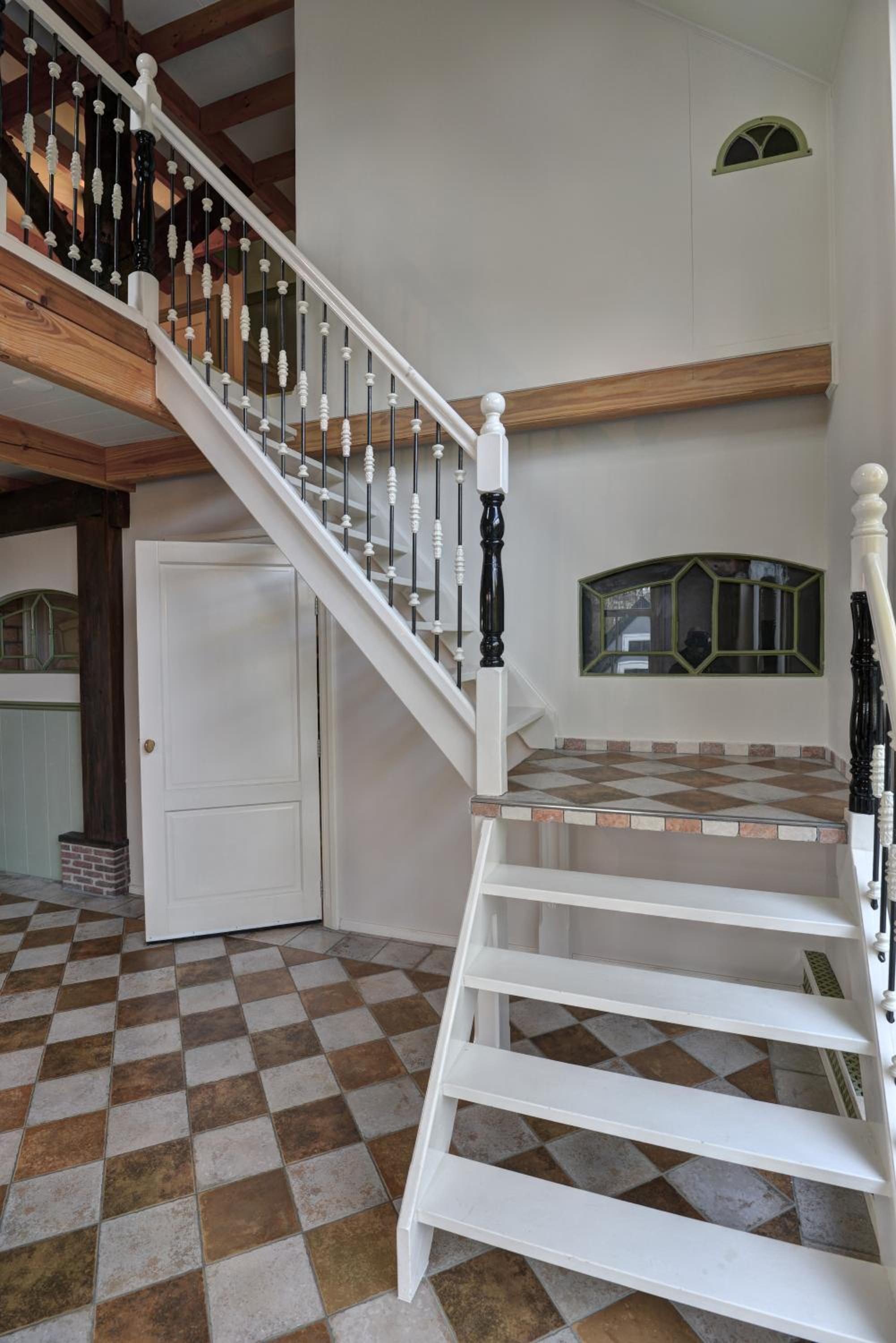 Four-Bedroom House photo 2