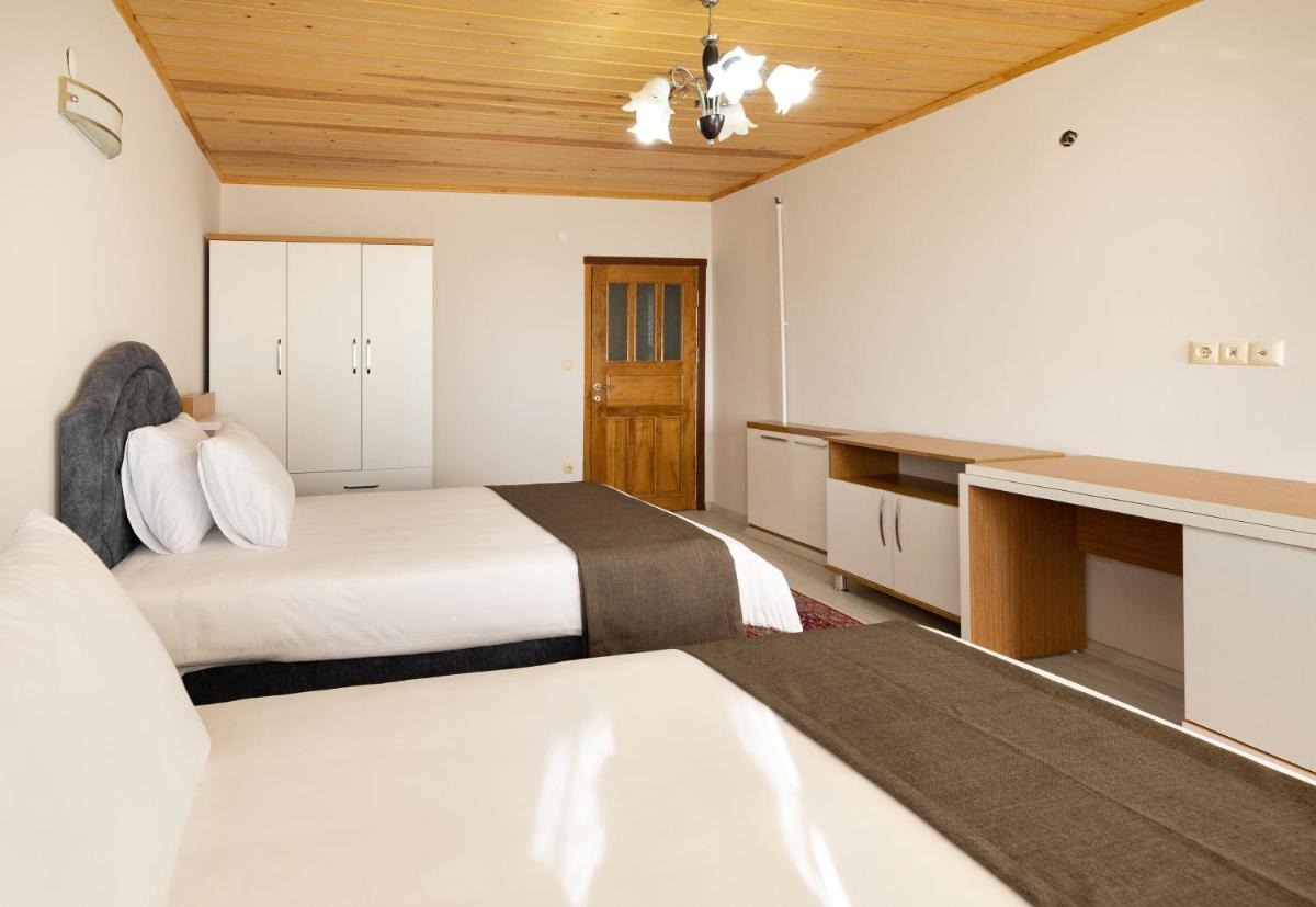 Family Room with Sea View photo 3