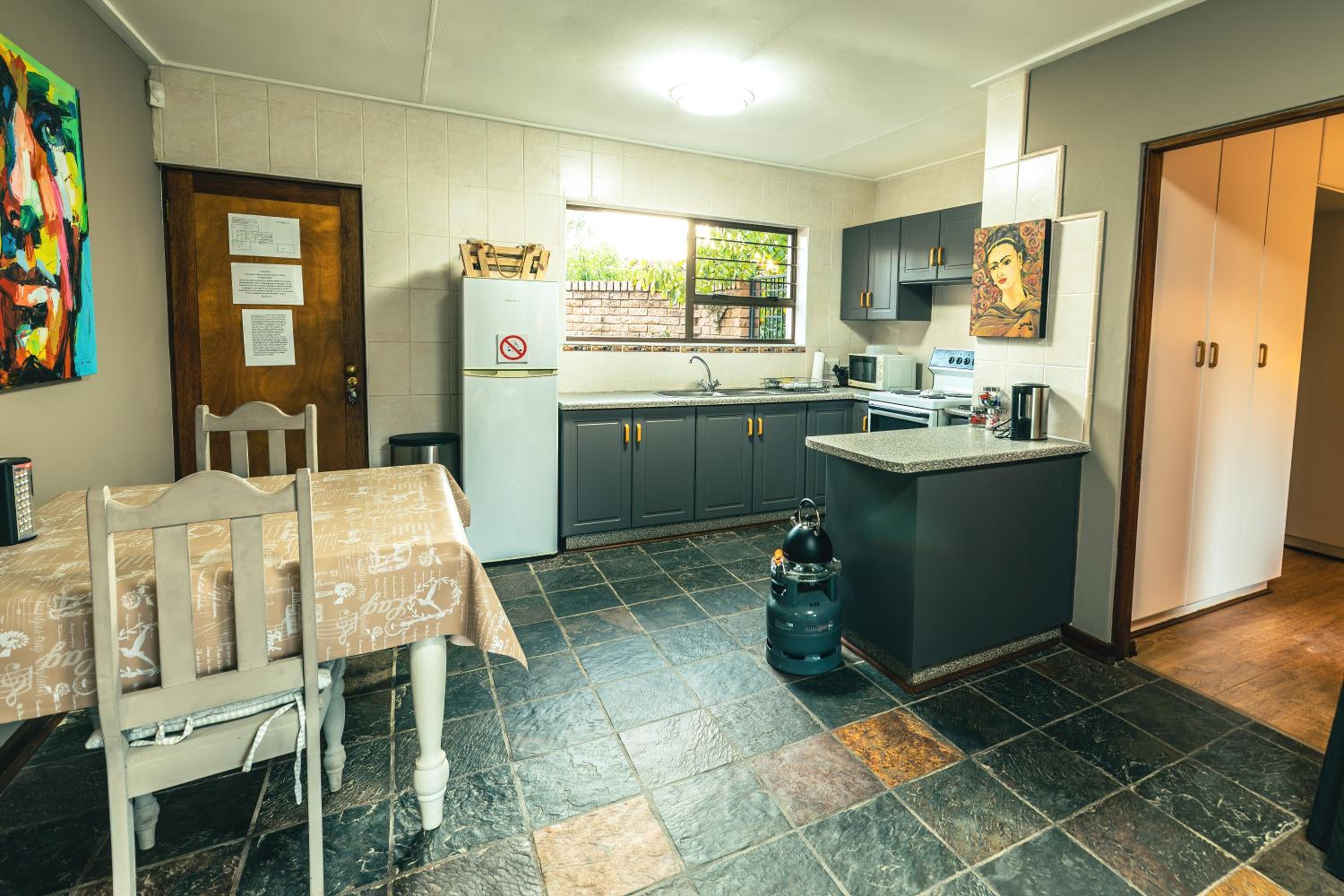 Double Room with Mountain View - Photo 5