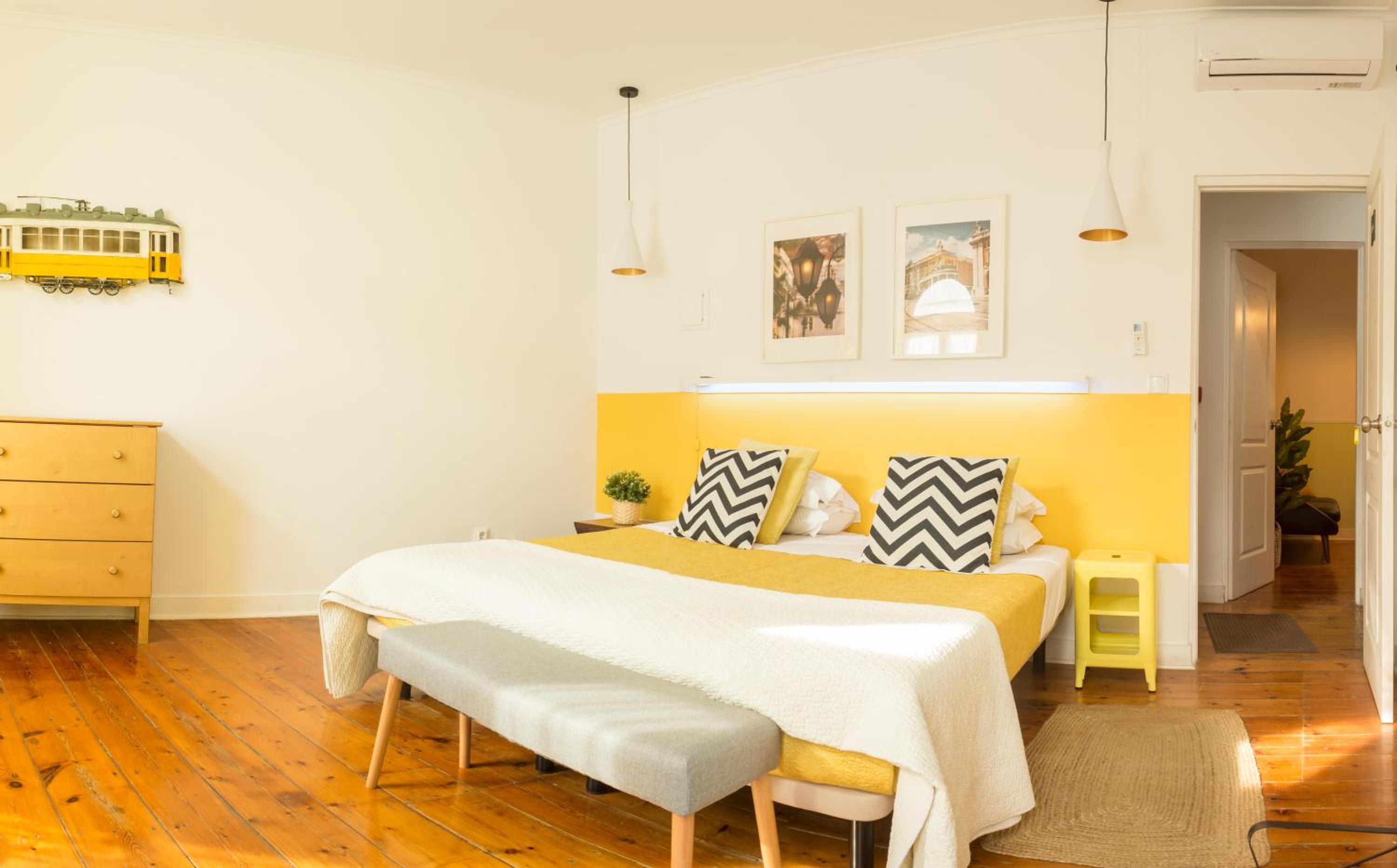 Double Room with Private External Bathroom photo 2
