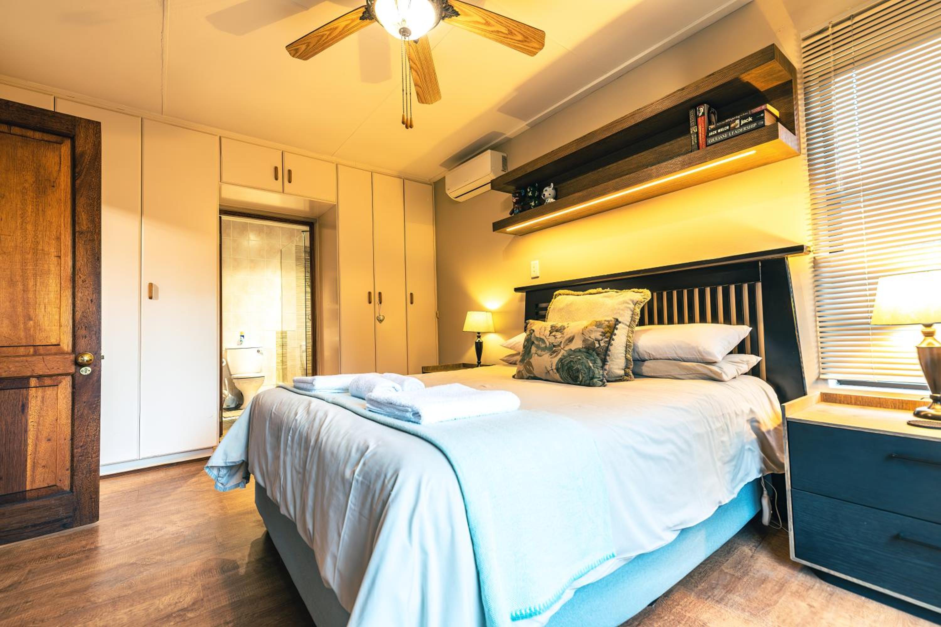 Double Room with Mountain View - Photo 12