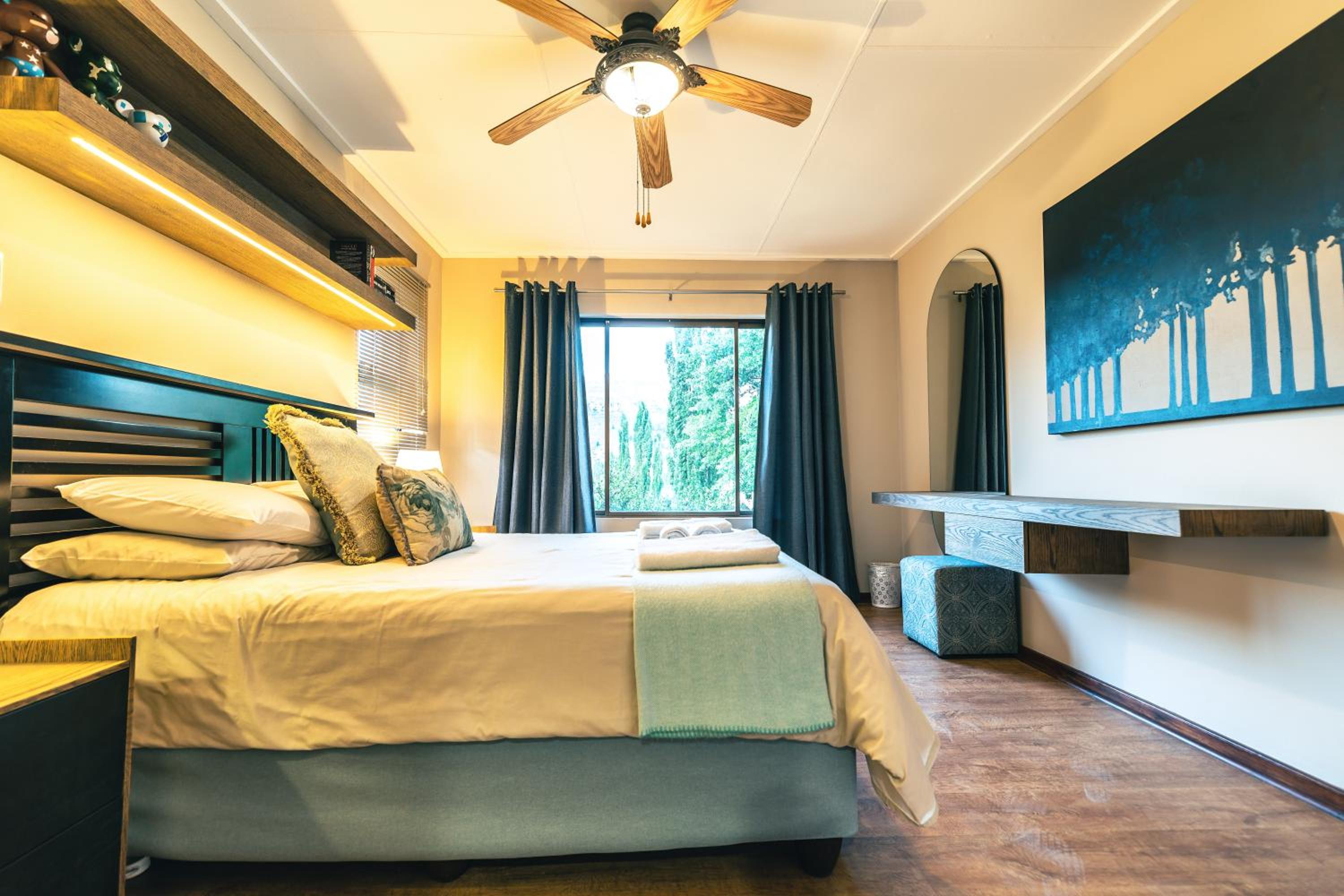 Double Room with Mountain View - Photo 11