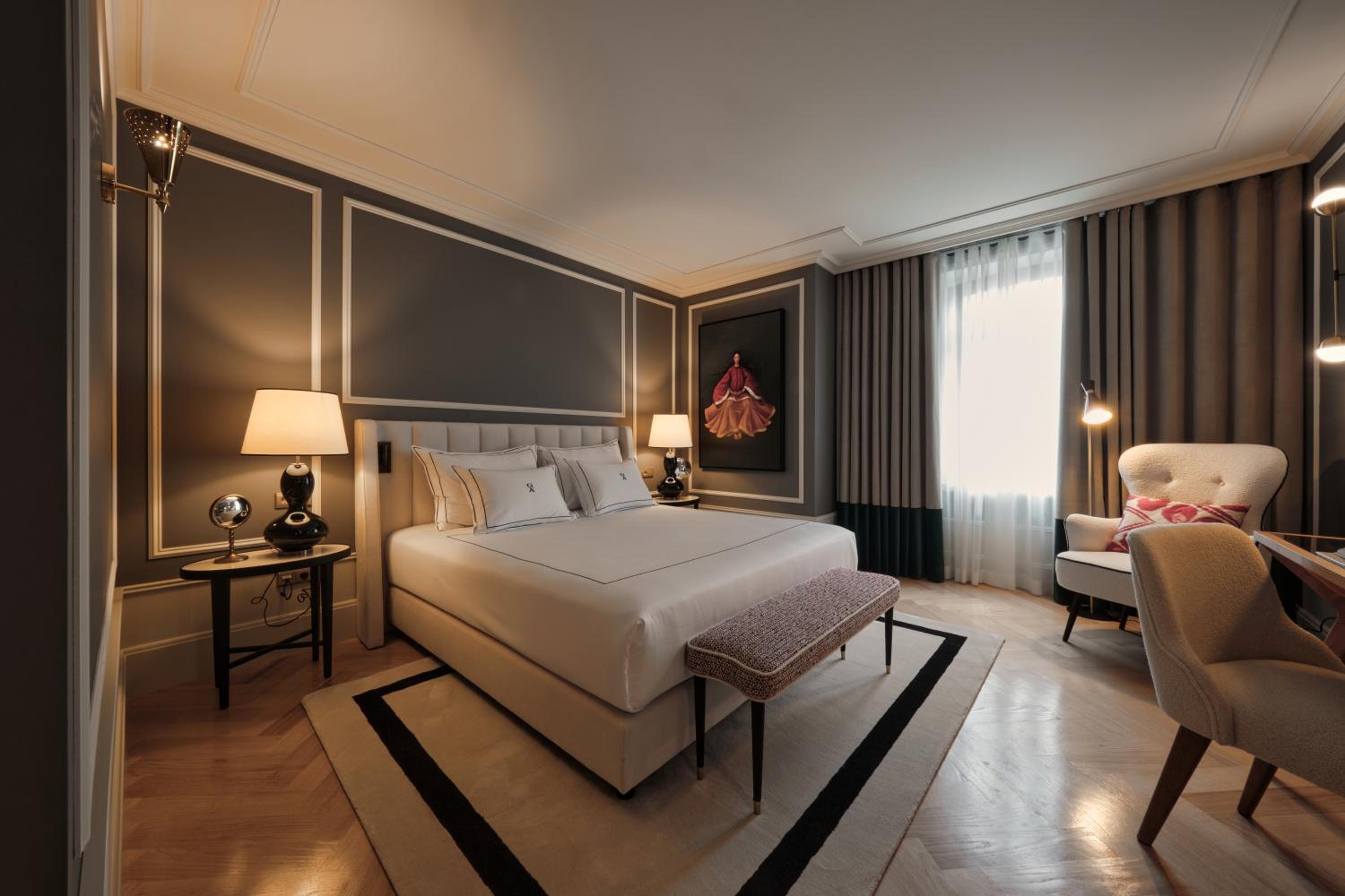 Deluxe Double or Twin Room