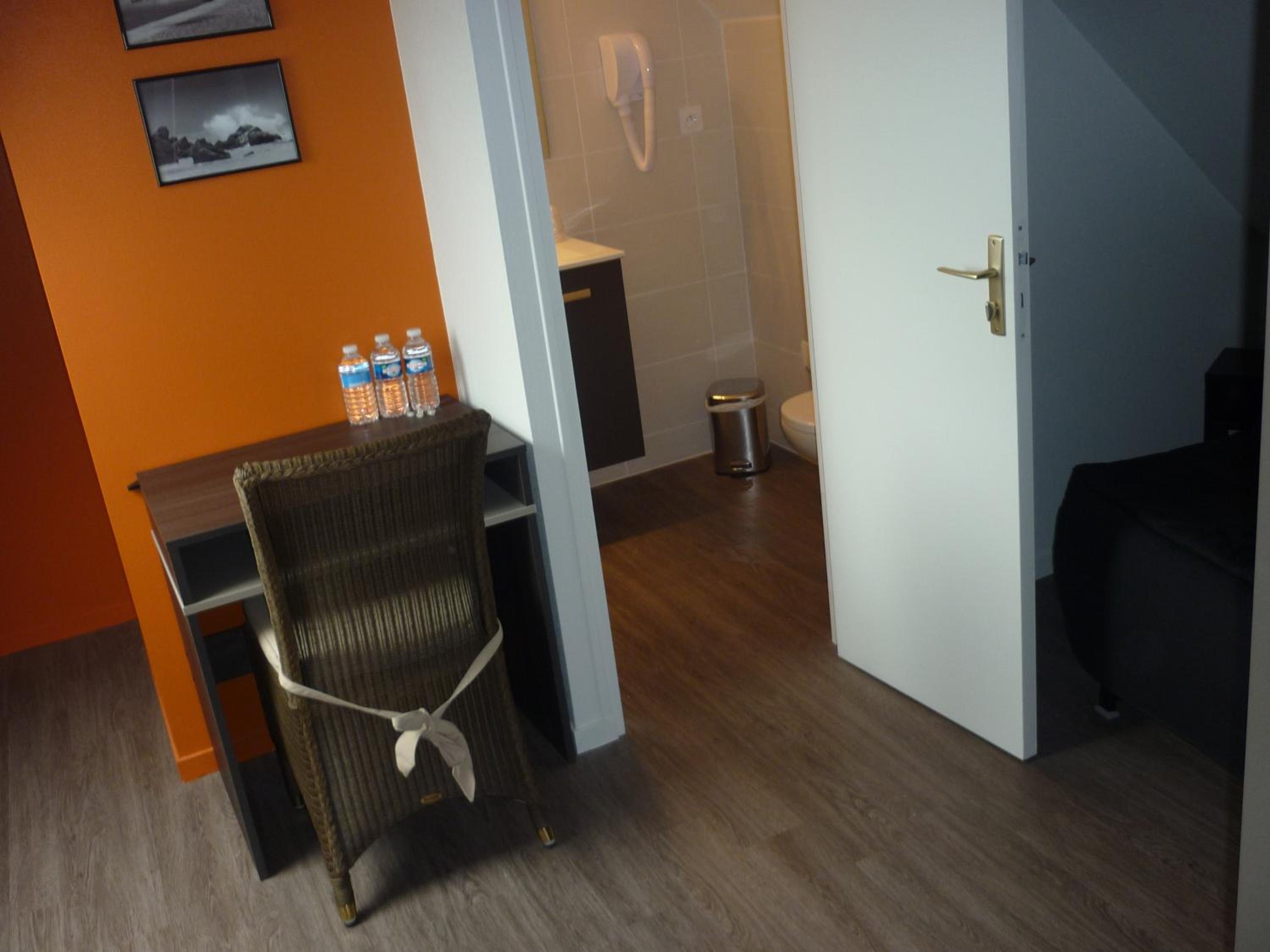 Deluxe Double Room - Photo 7