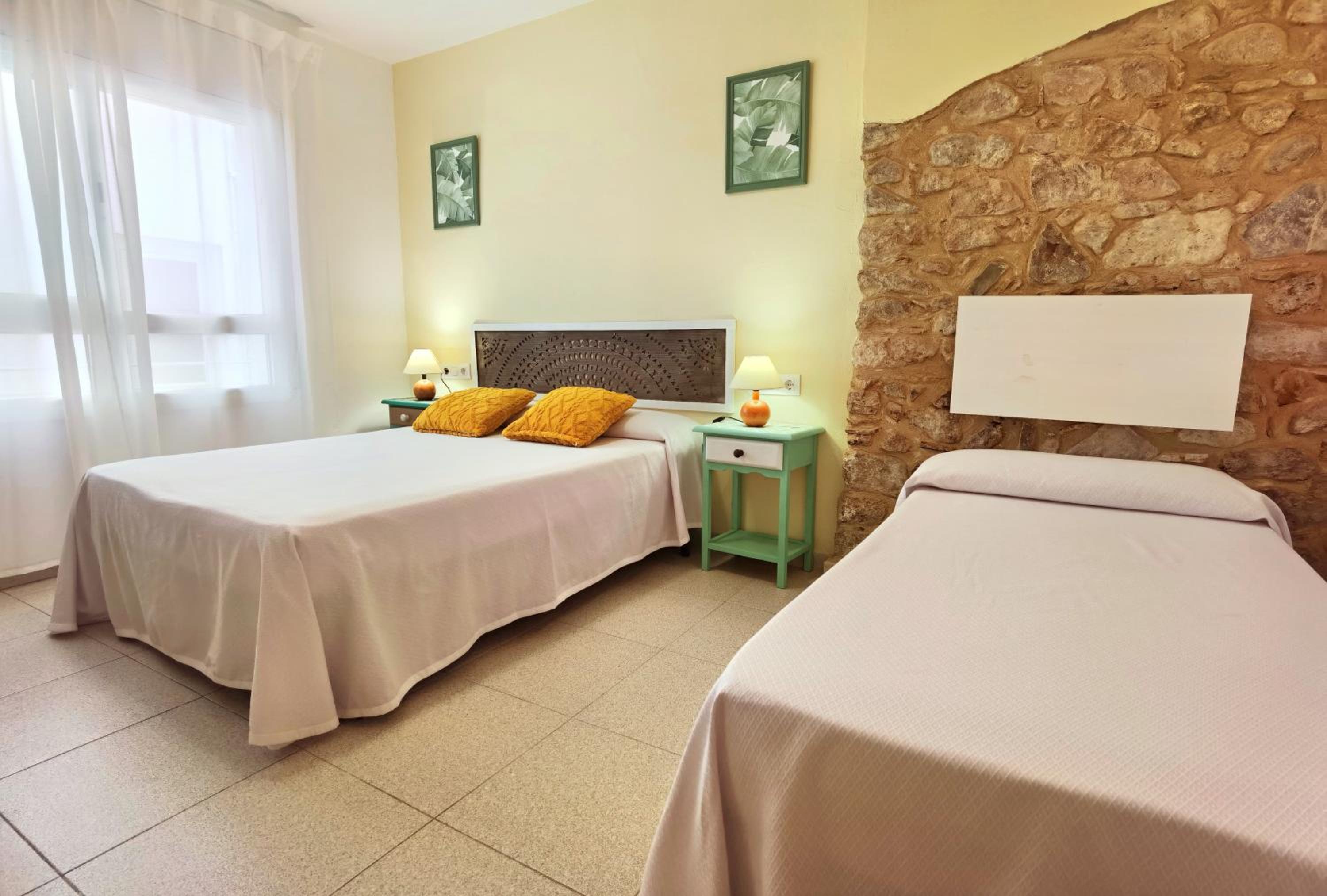 Standard Triple Room - Photo 7