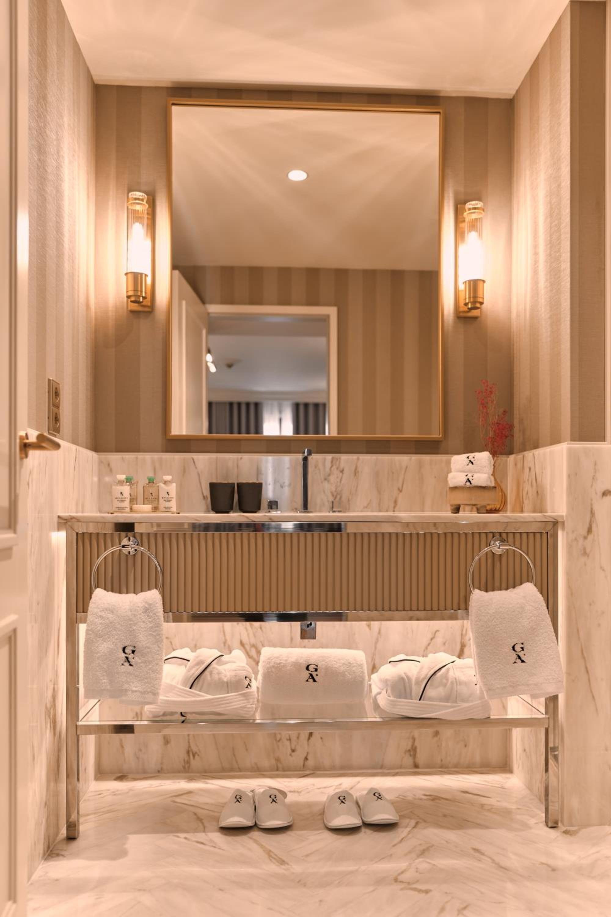 Deluxe Double or Twin Room with Balcony