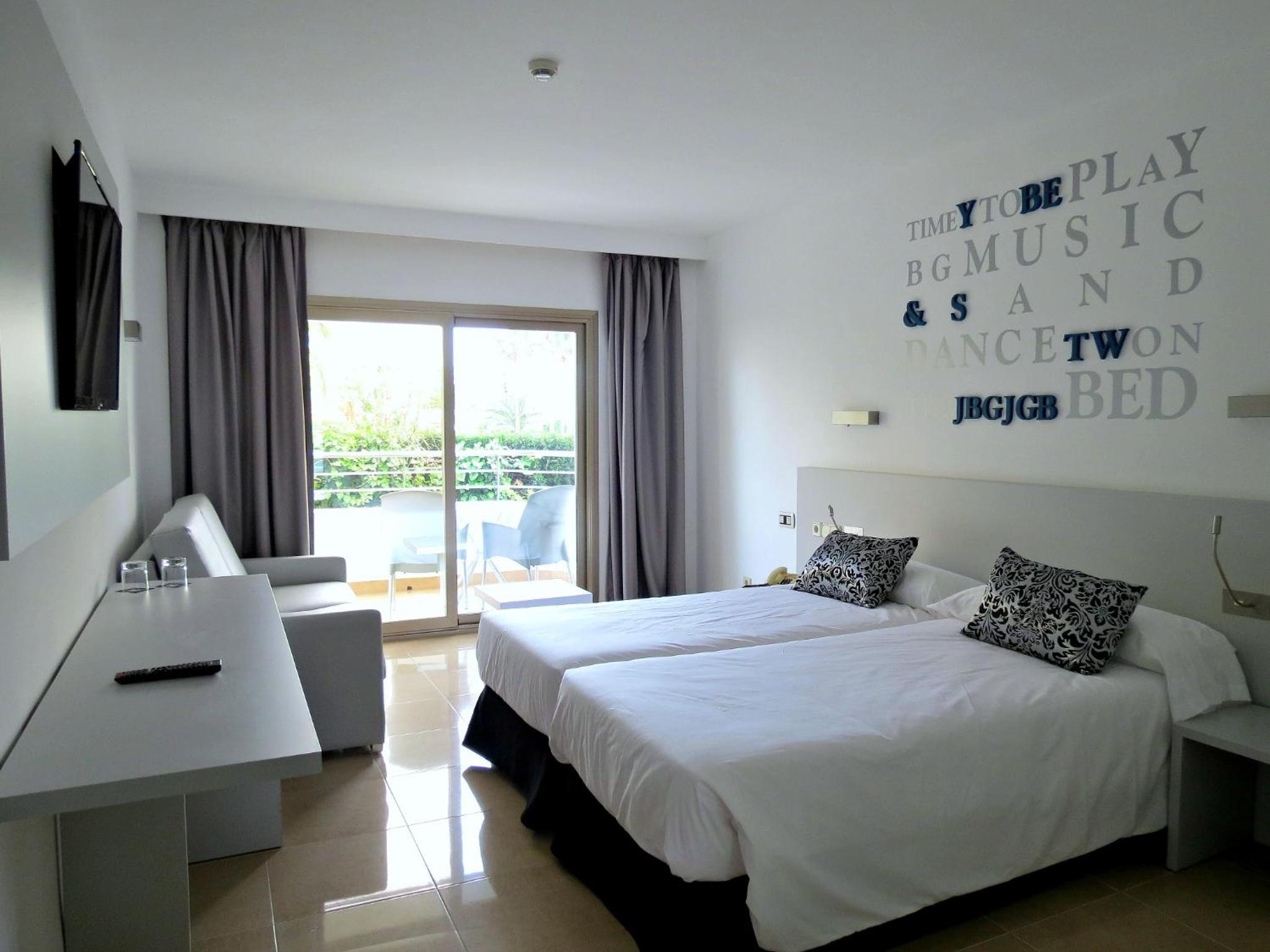 Double Room with Pool View