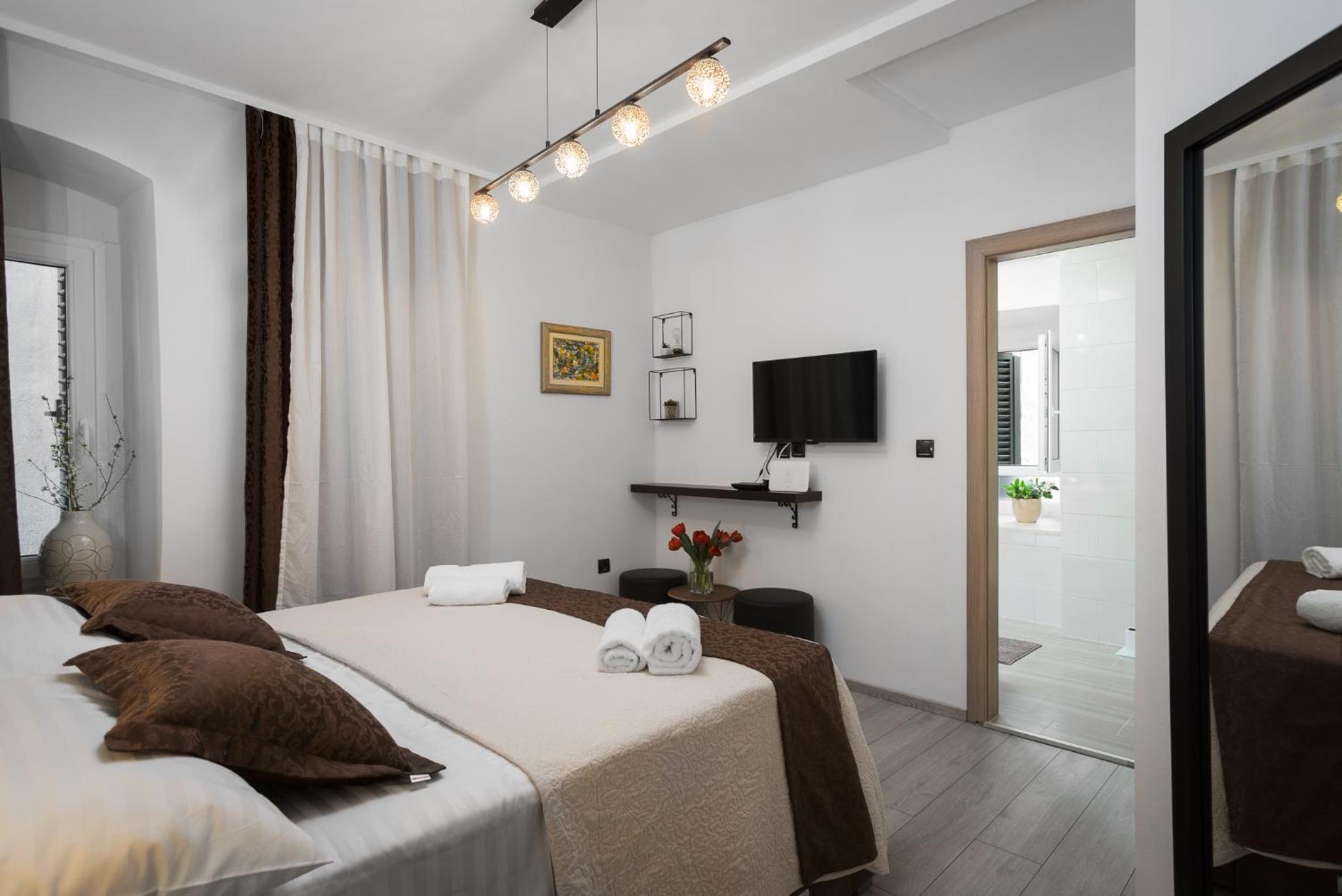 Three-Bedroom Superior Apartment
