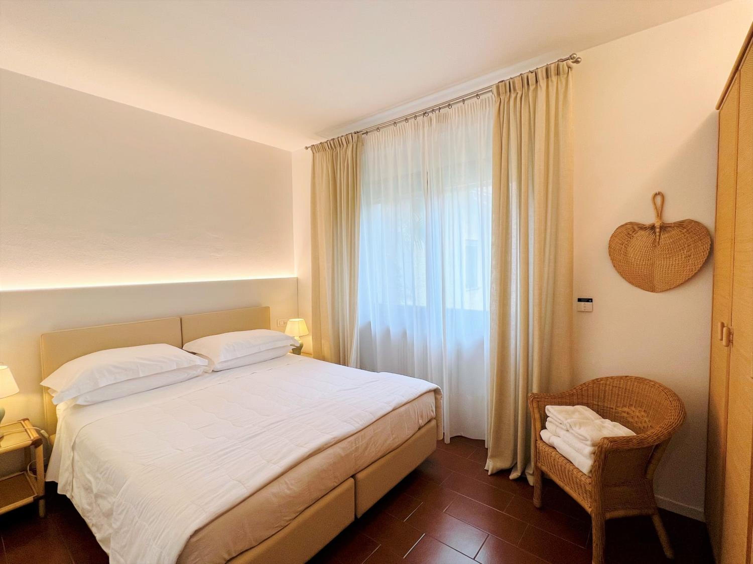 One-Bedroom Apartment without Balcony