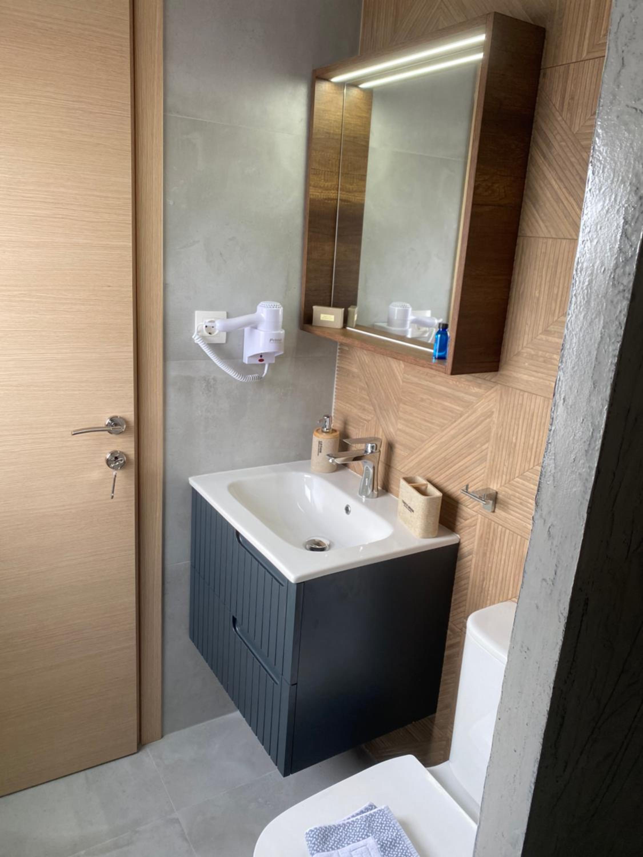 Double Room with Balcony and Sea View photo 3