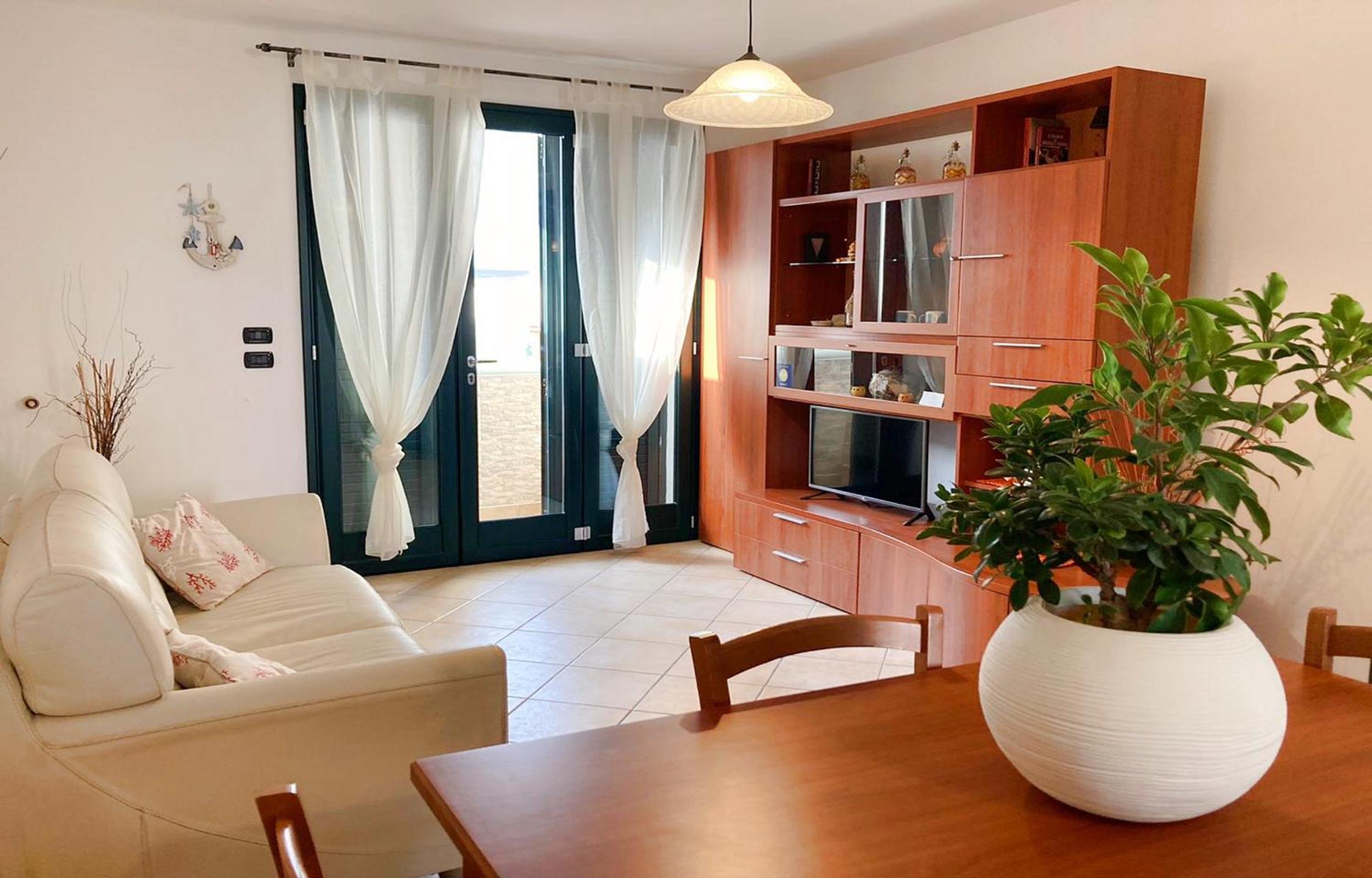 Three-Bedroom House photo 2