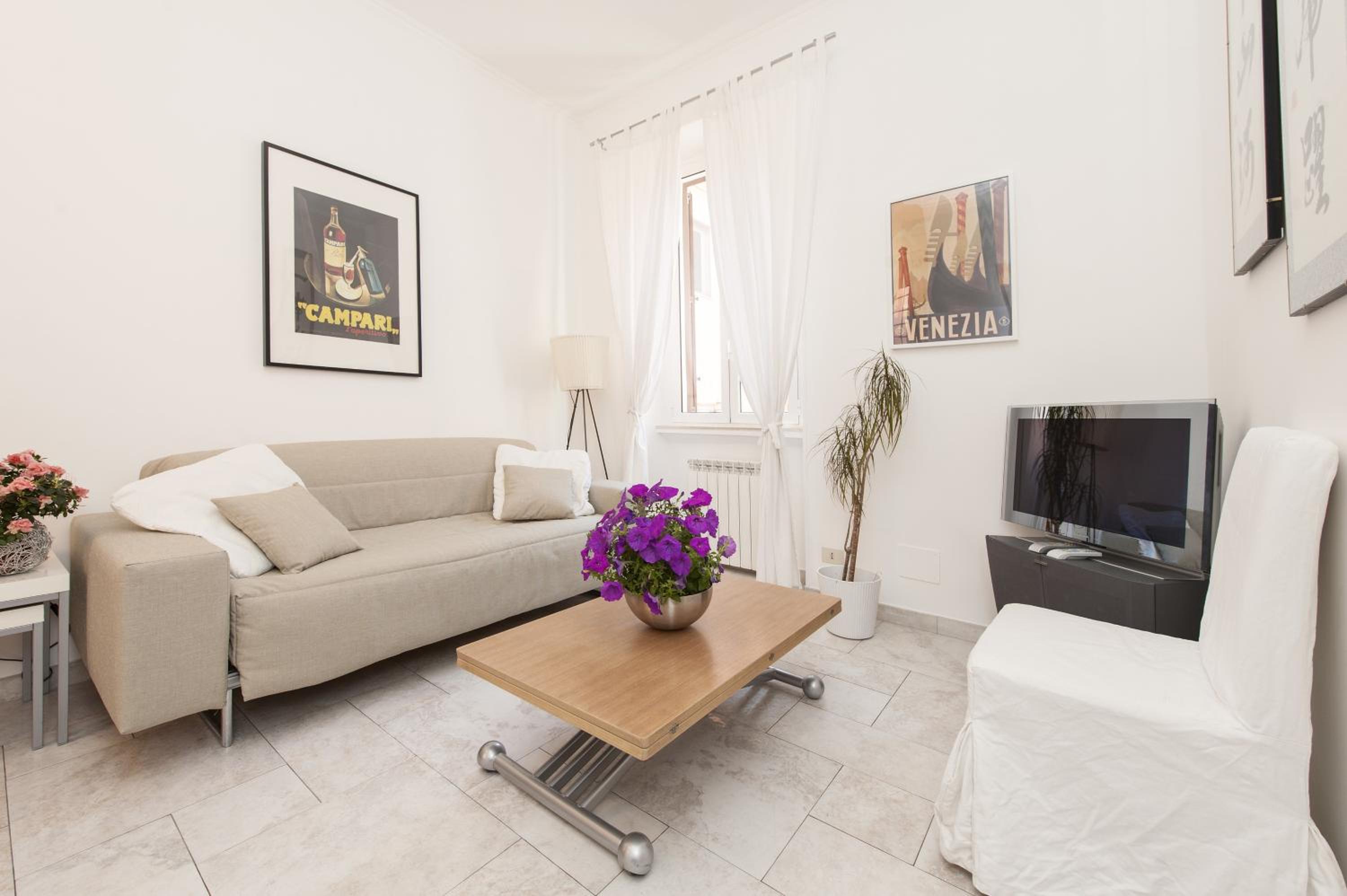 One-Bedroom Apartment