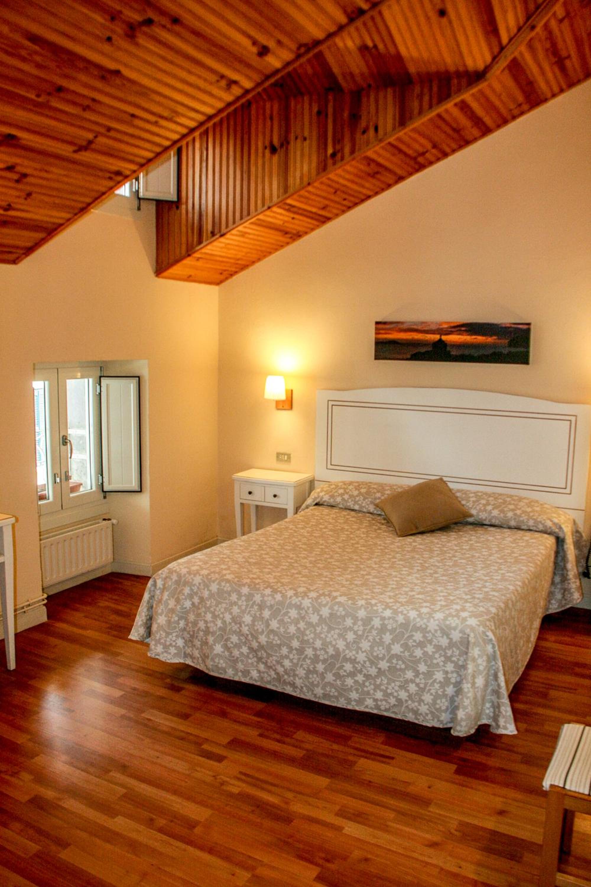 Double or Twin Room photo 2