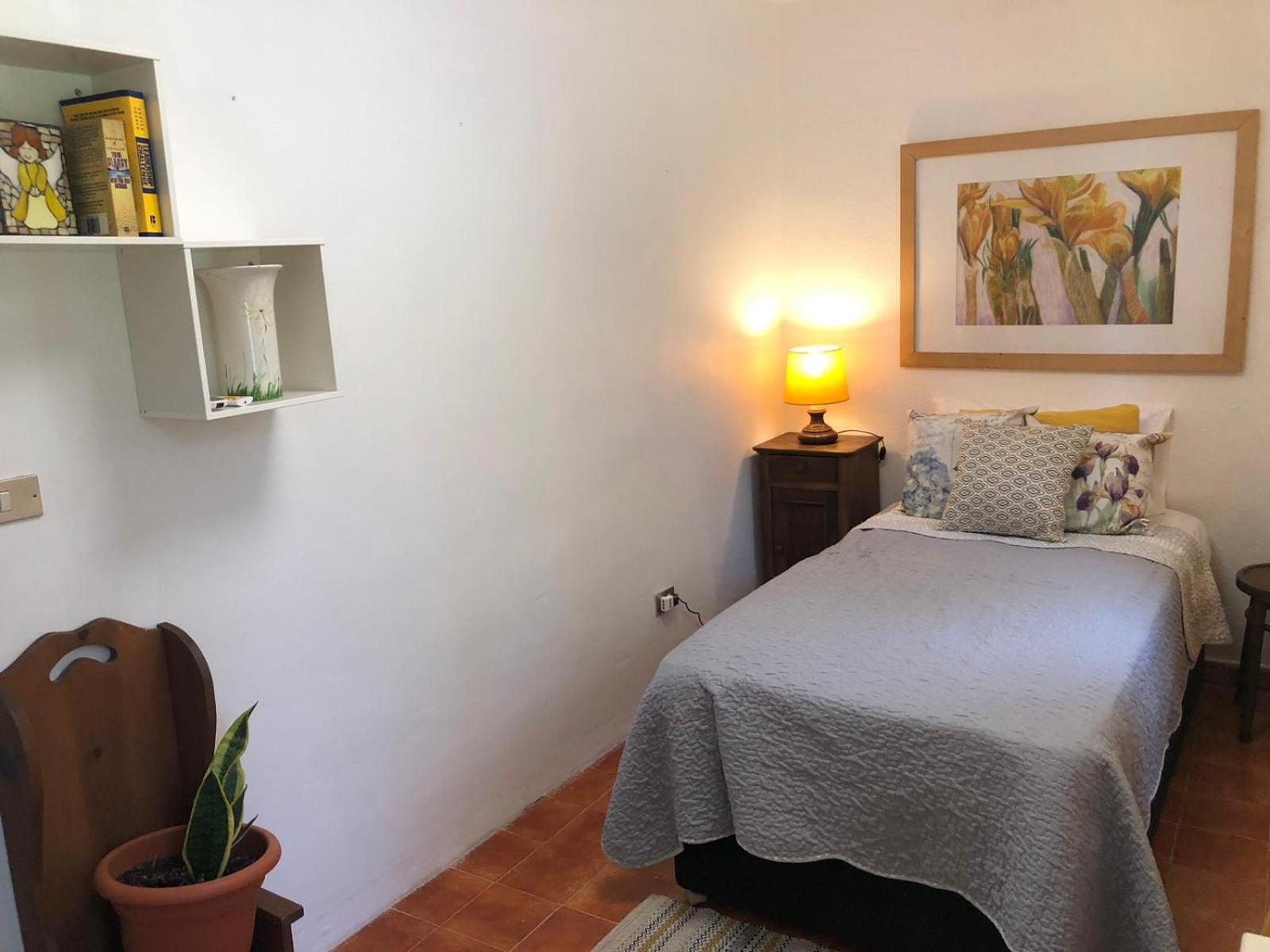Single Room with Private External Bathroom photo 1