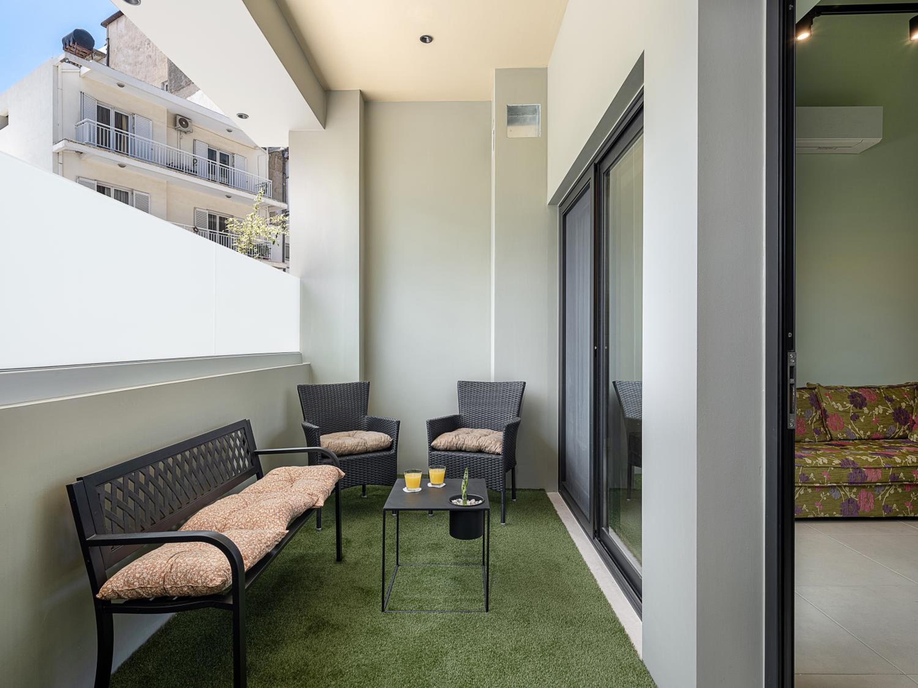 Apartment - Split Level - Photo 17