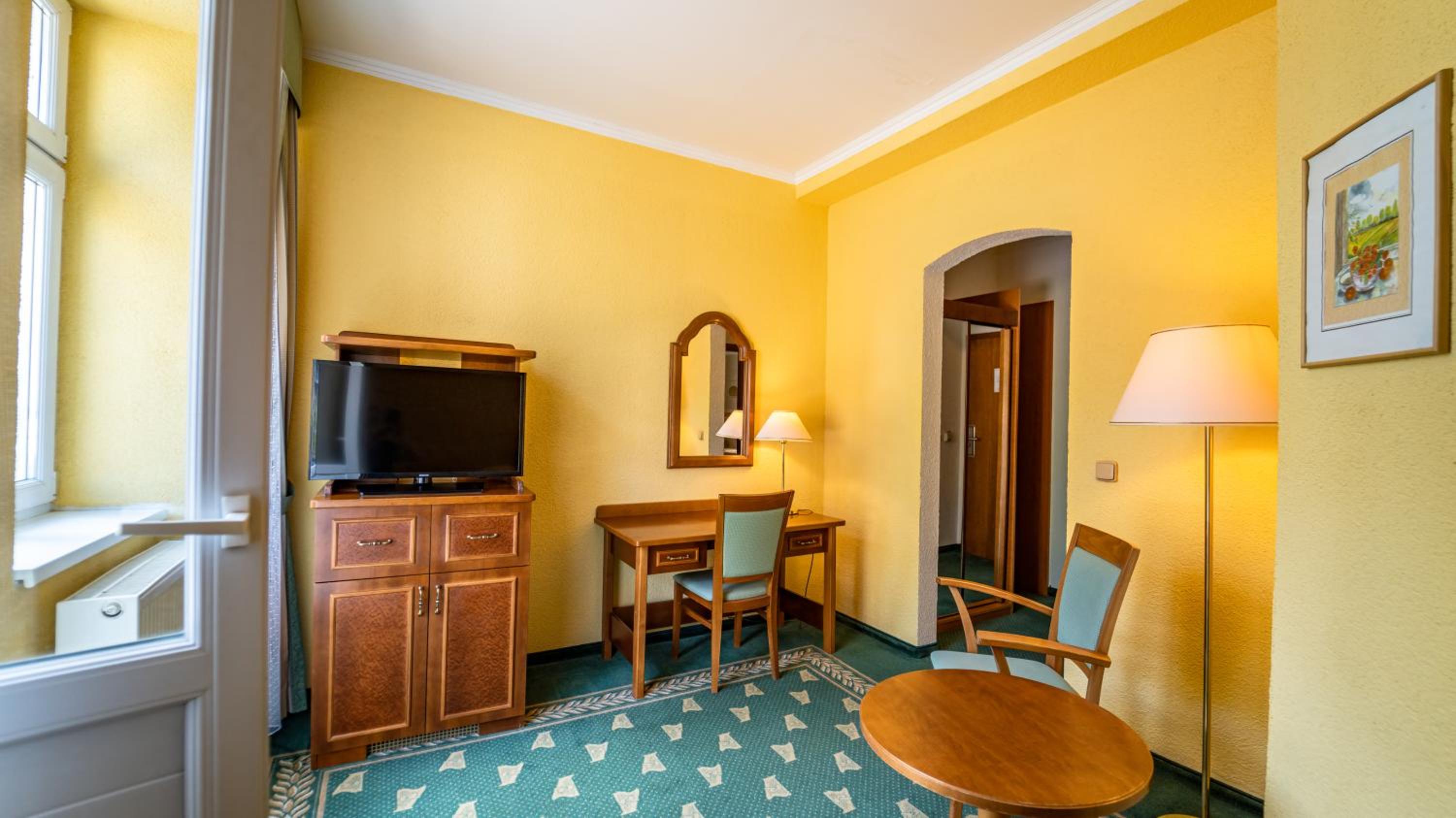 Single Room photo 2