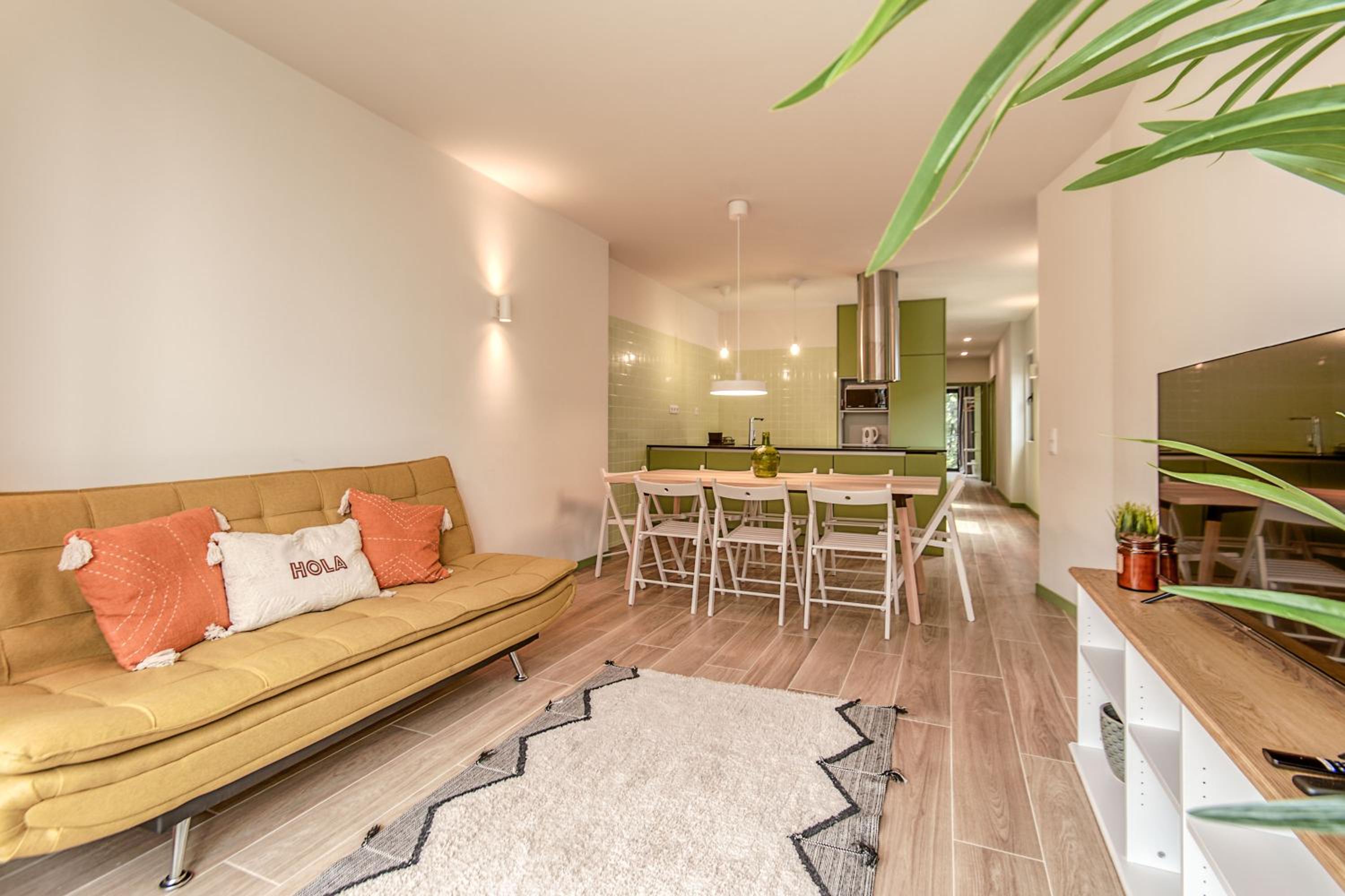 Apartment - Photo 2