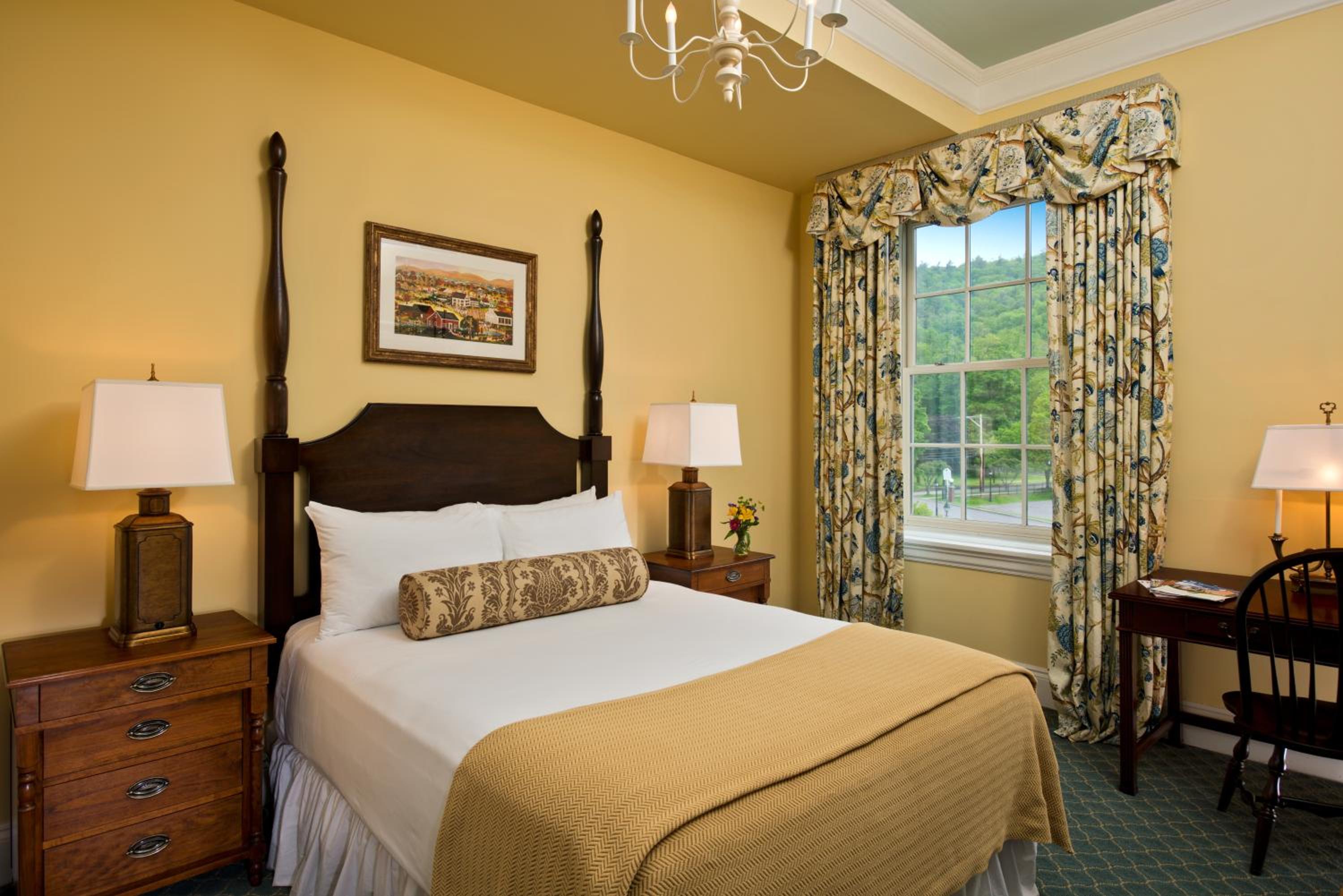 Queen Room