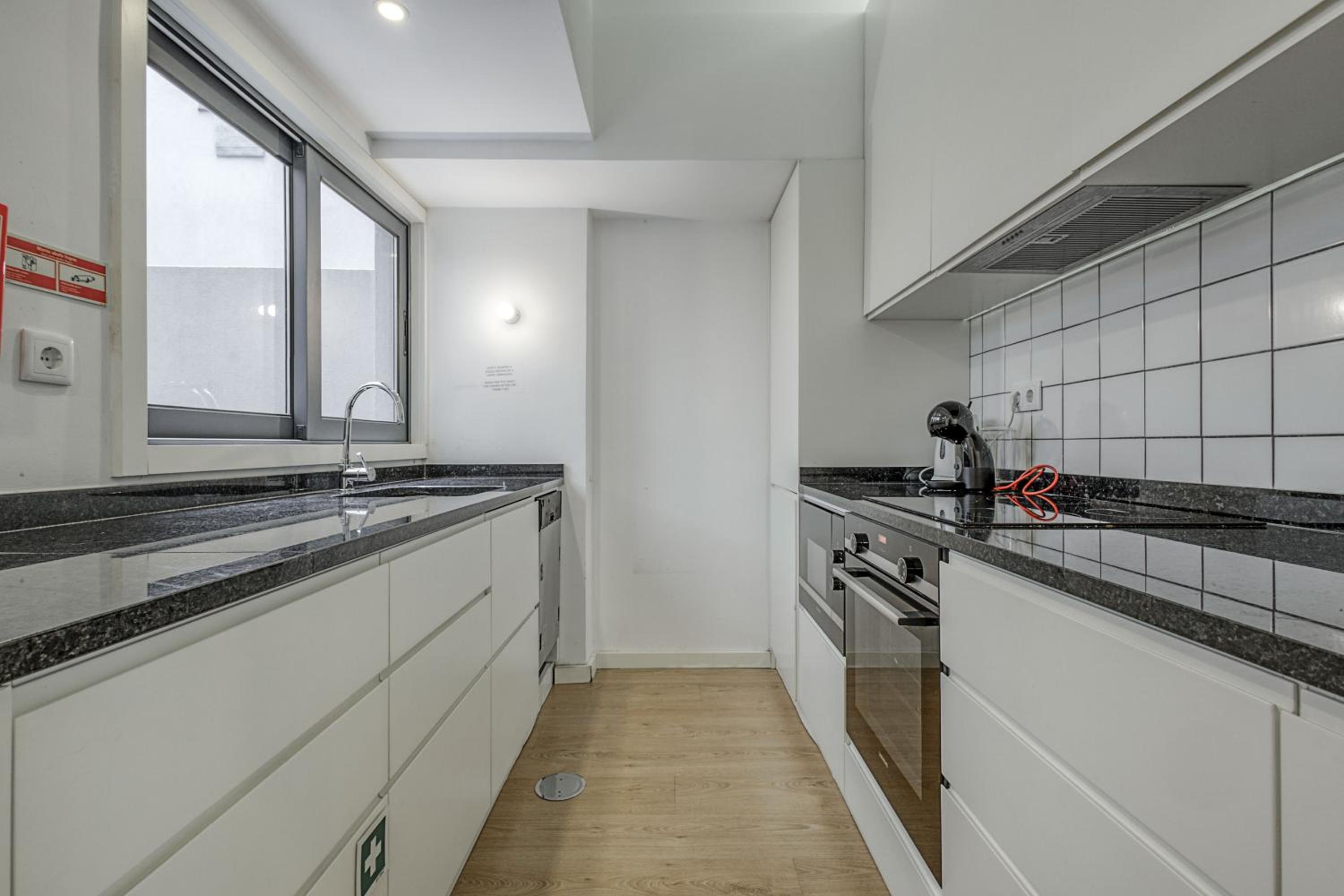 Two-Bedroom Apartment - Photo 6