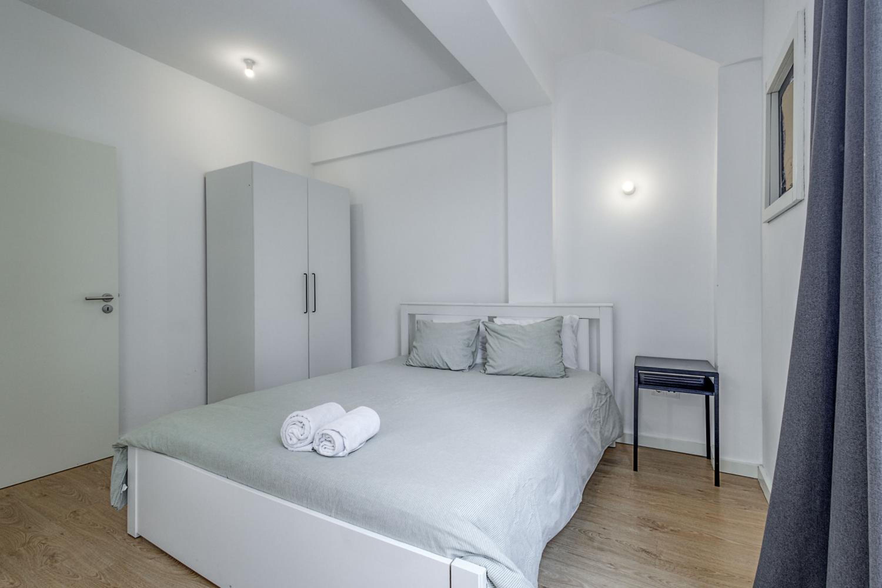 Two-Bedroom Apartment - Photo 14