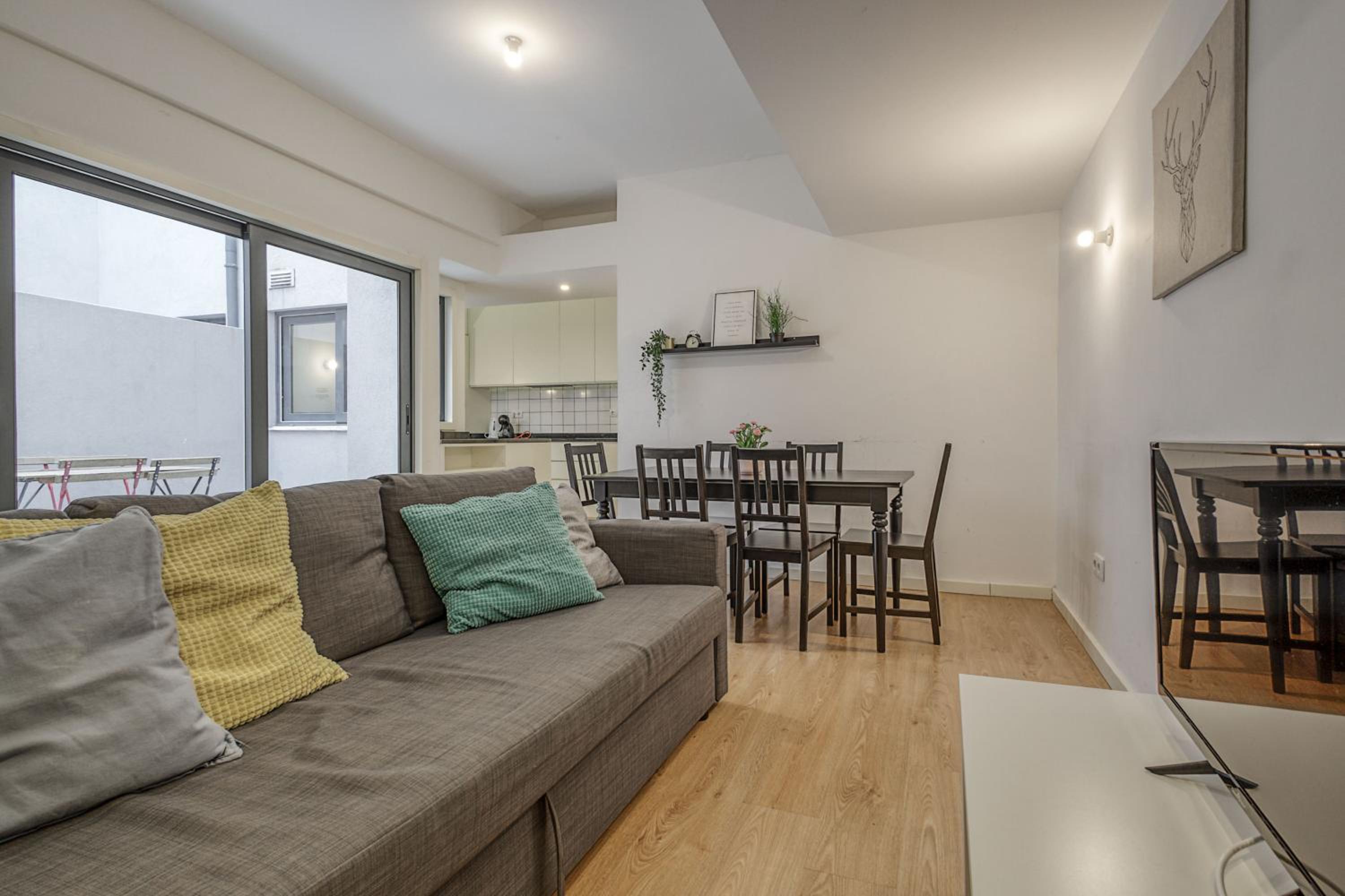Two-Bedroom Apartment - Photo 8