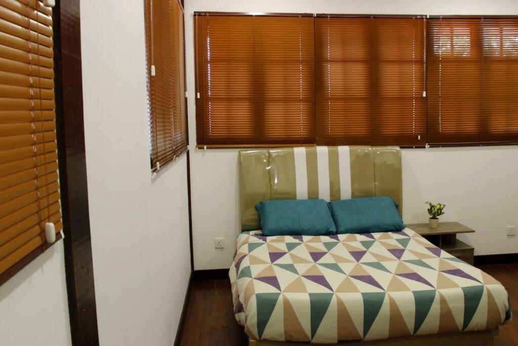 Three-Bedroom Villa - Photo 25