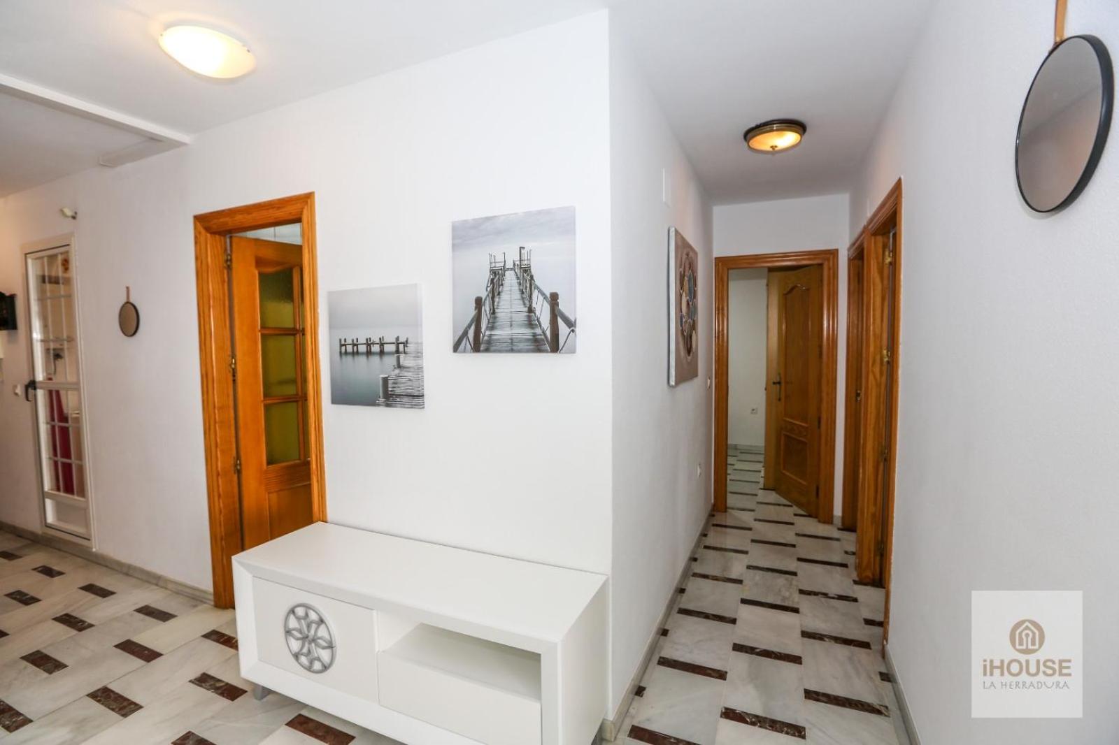Three-Bedroom Apartment photo 2