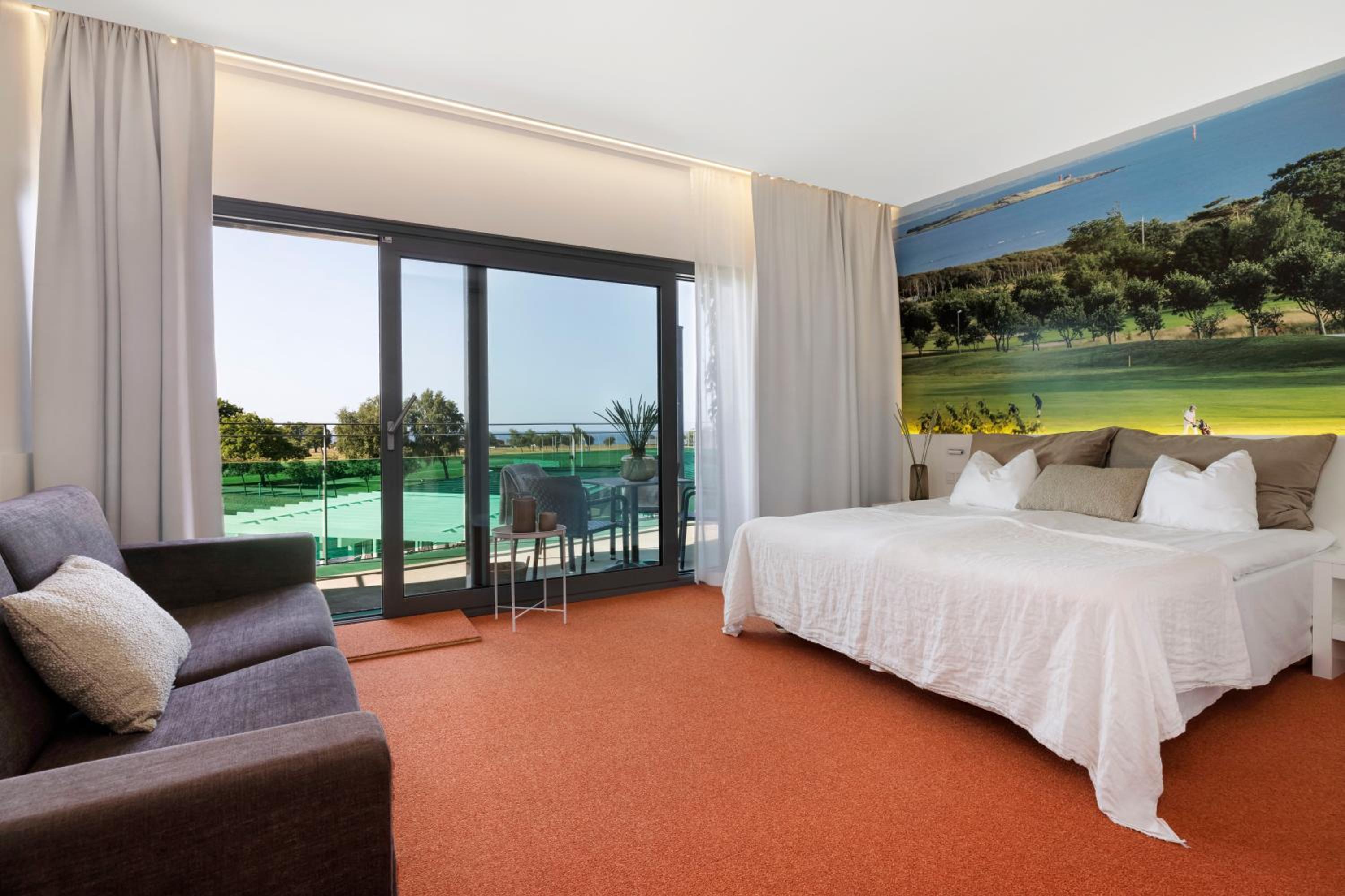 Twin Room with Balcony photo 2