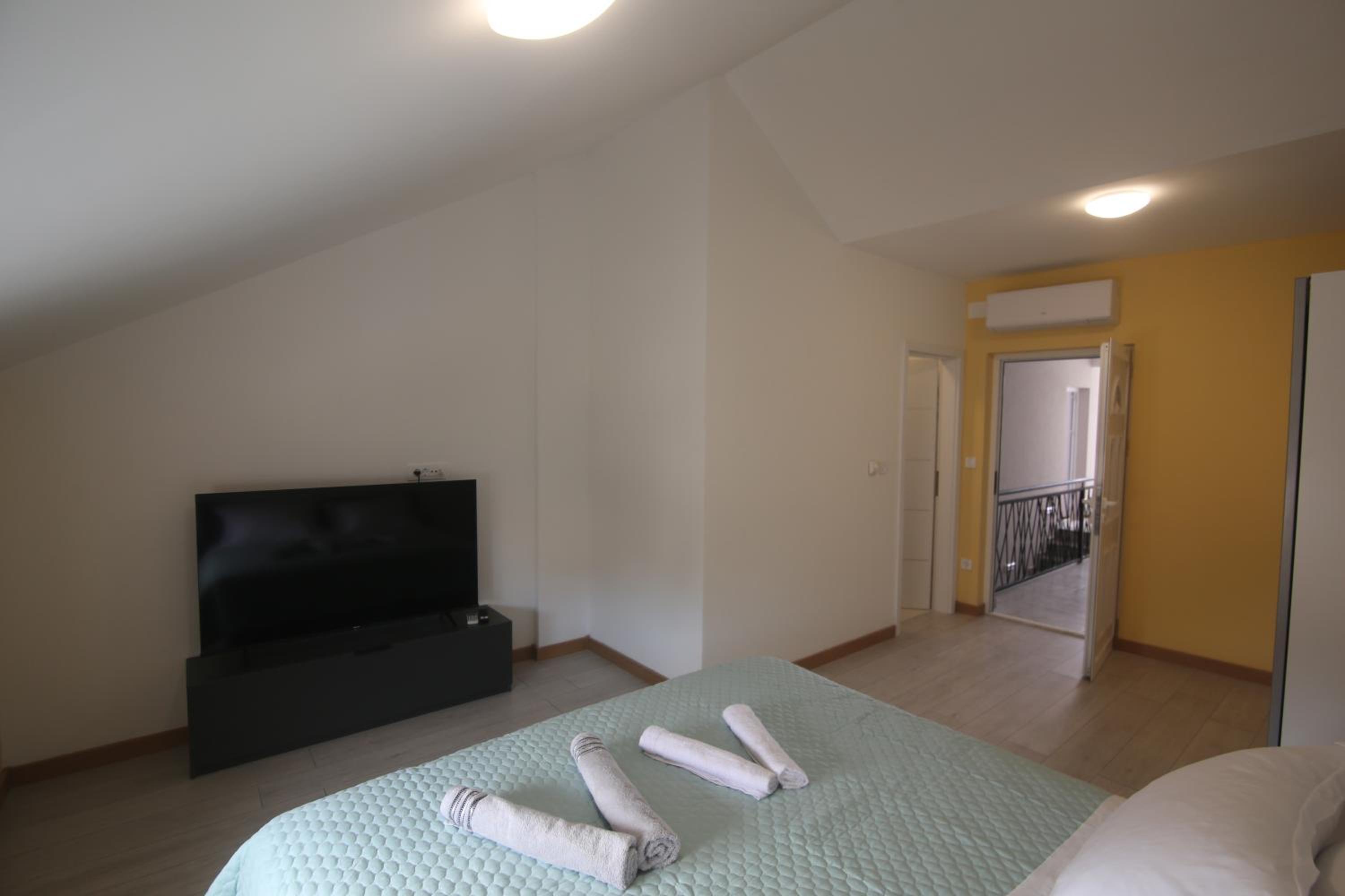 Two-Bedroom Apartment photo 2