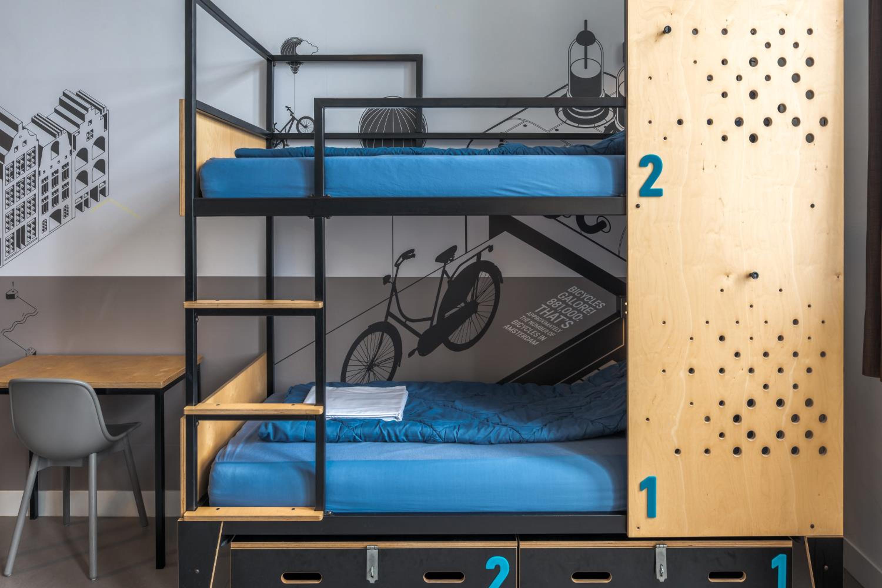 Bed in 4-Bed Mixed Dormitory Room photo 1
