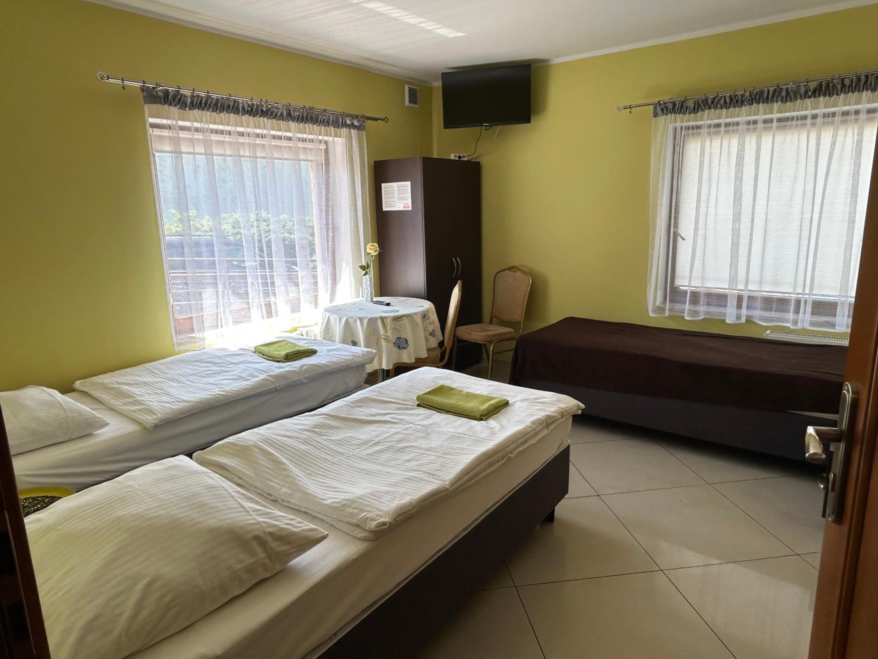 Triple Room - Photo 3