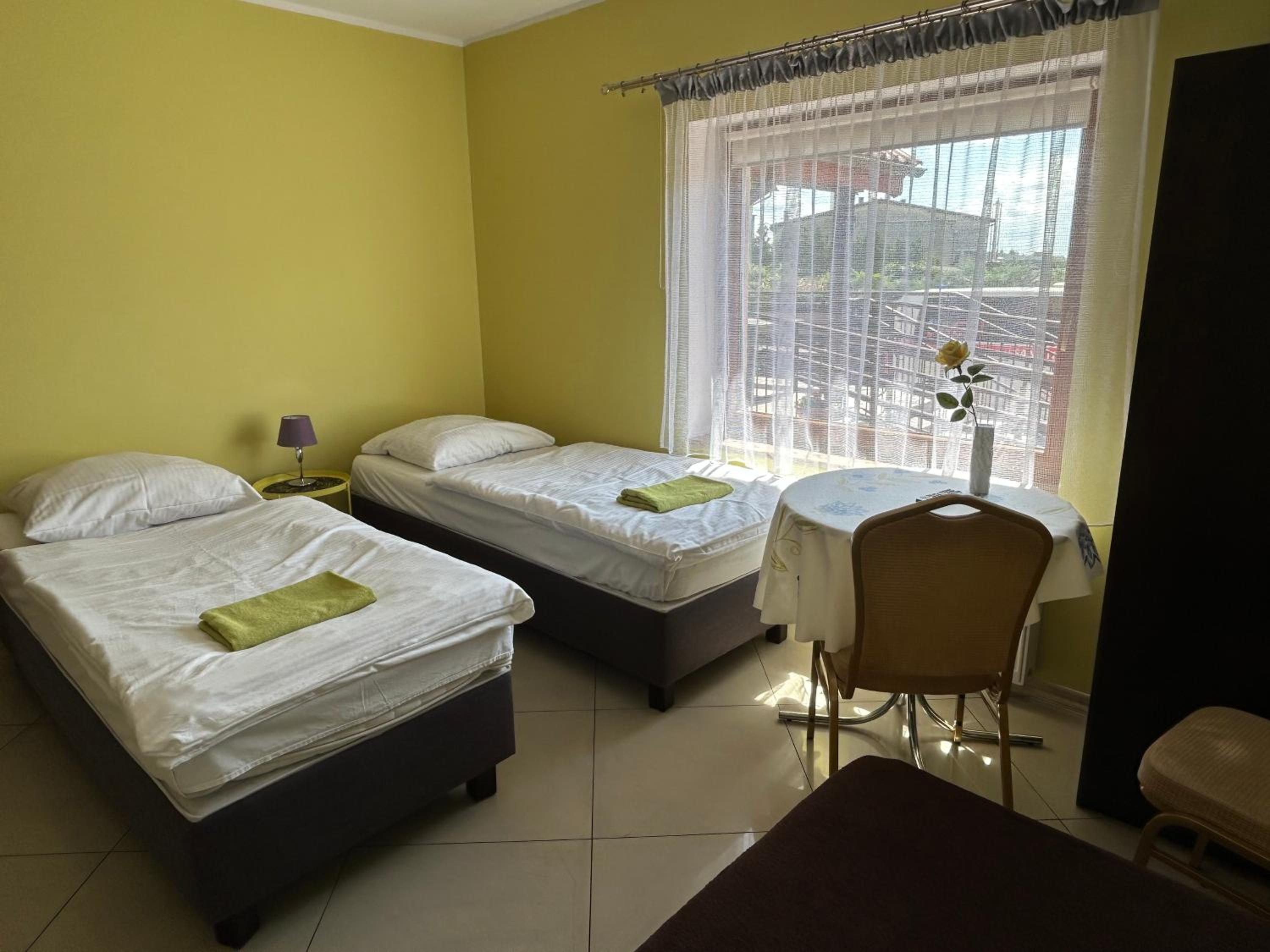 Triple Room - Photo 2