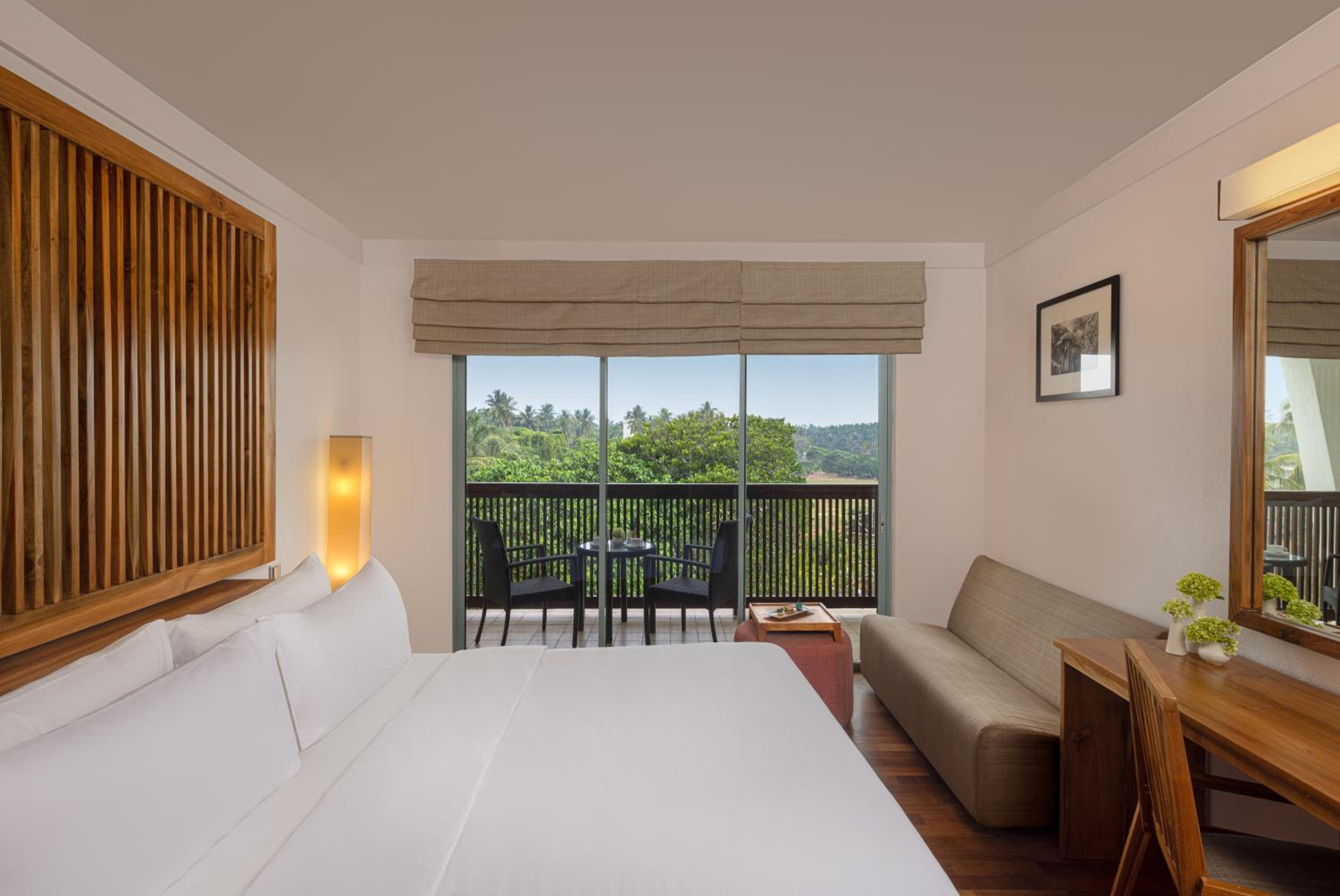 Superior With Free Room Upgrade On Availability + Early Check In / Late Check Out On Availability And 10% Discount On Water Sports - Photo 1