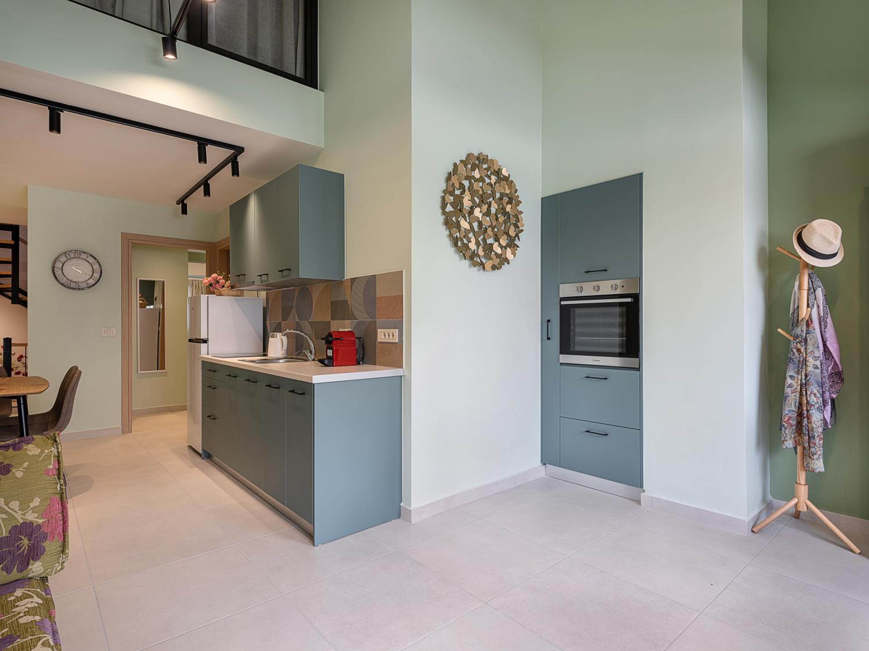 Apartment - Split Level - Photo 19