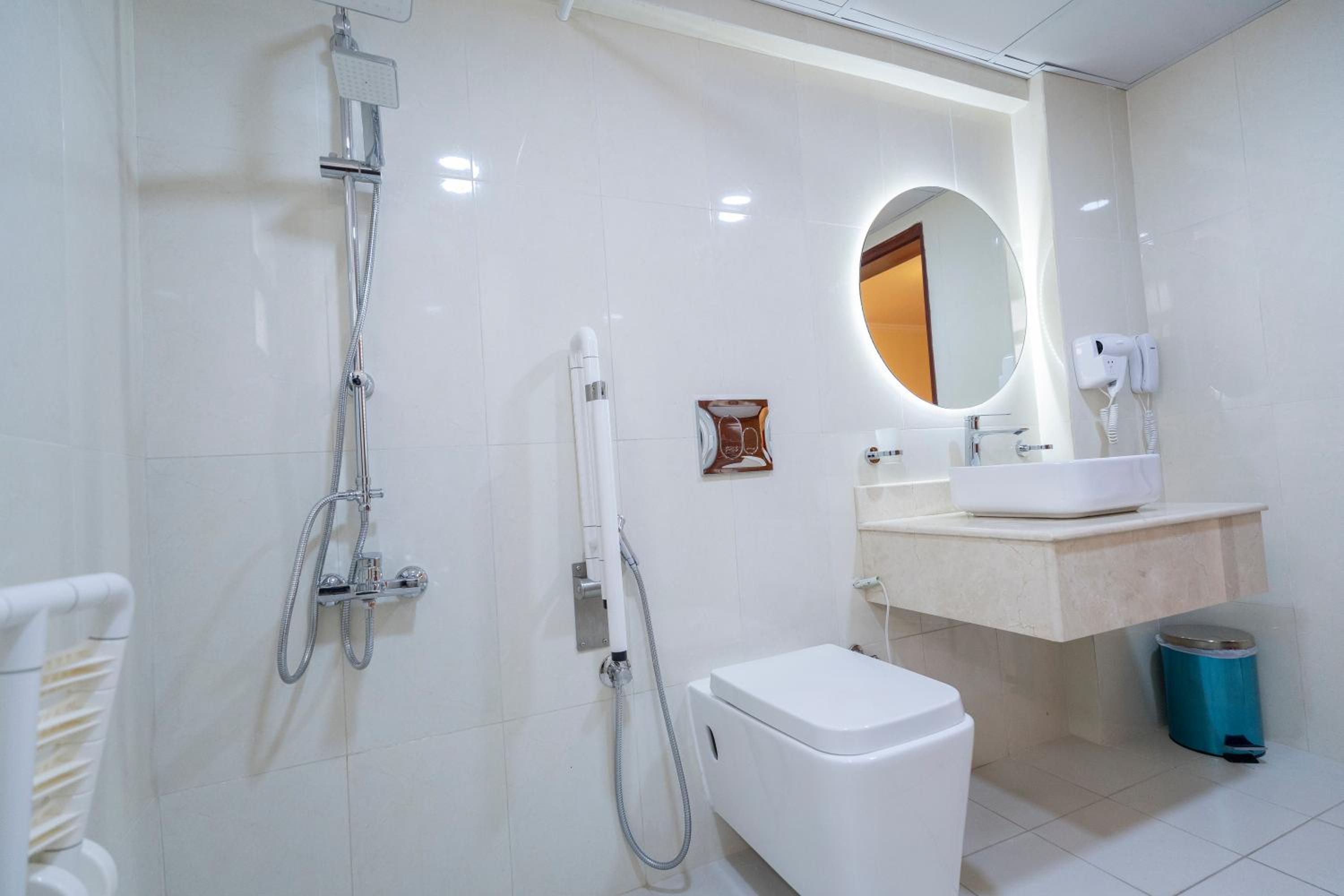 Two-Bedroom Apartment - Photo 12