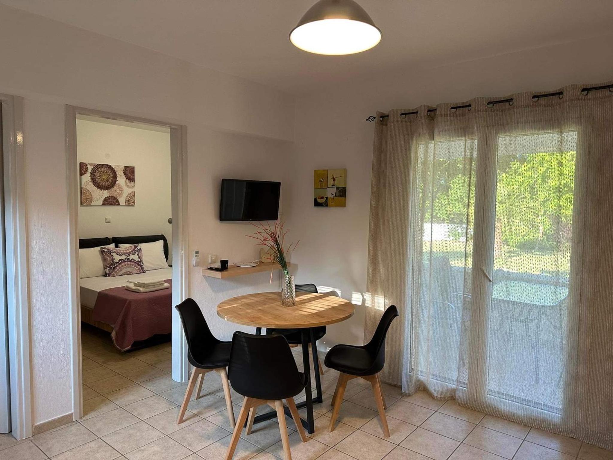 One-Bedroom House photo 3