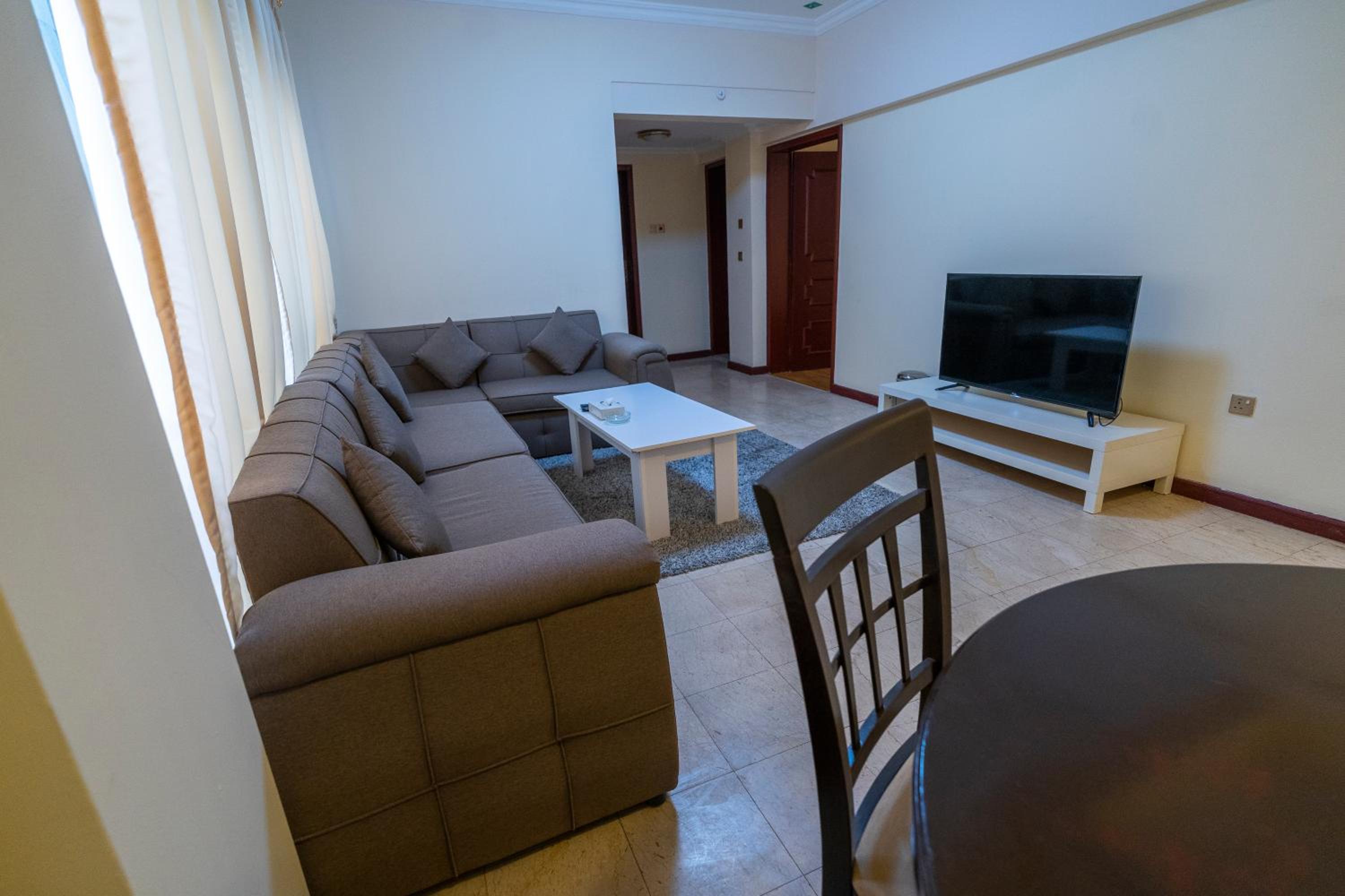 Two-Bedroom Apartment - Photo 23