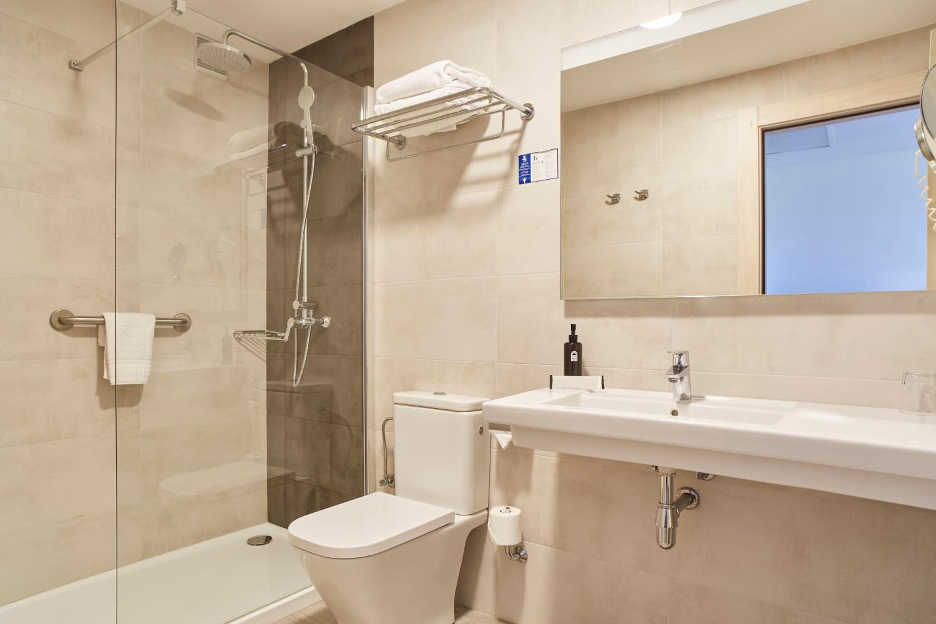 Premium Superior Room photo 3
