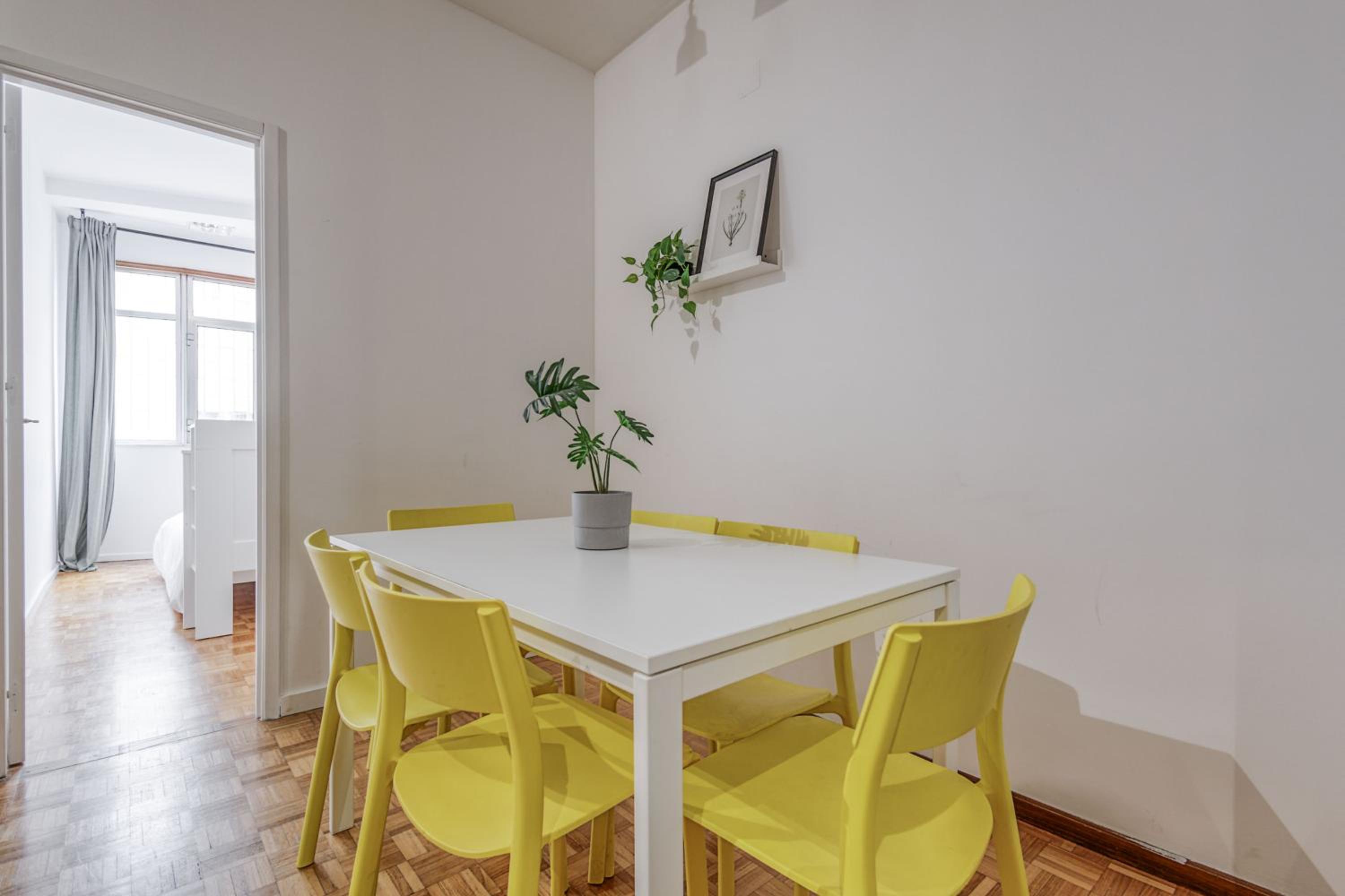 Apartment - Photo 8