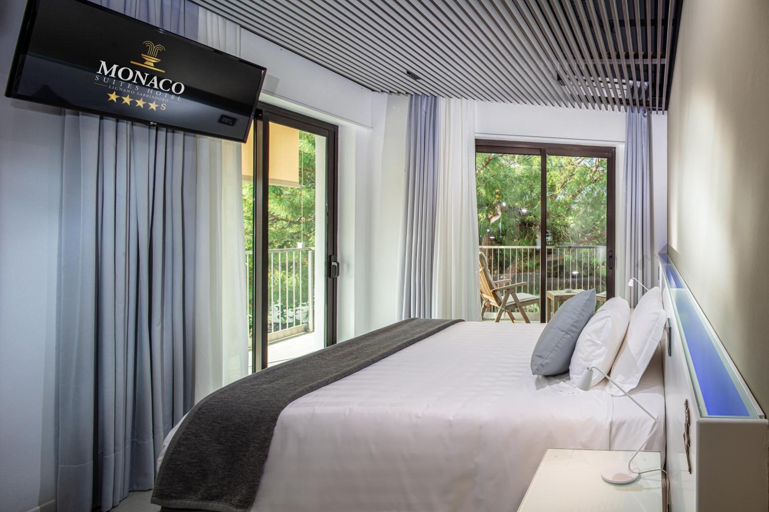Superior Single Room with Balcony