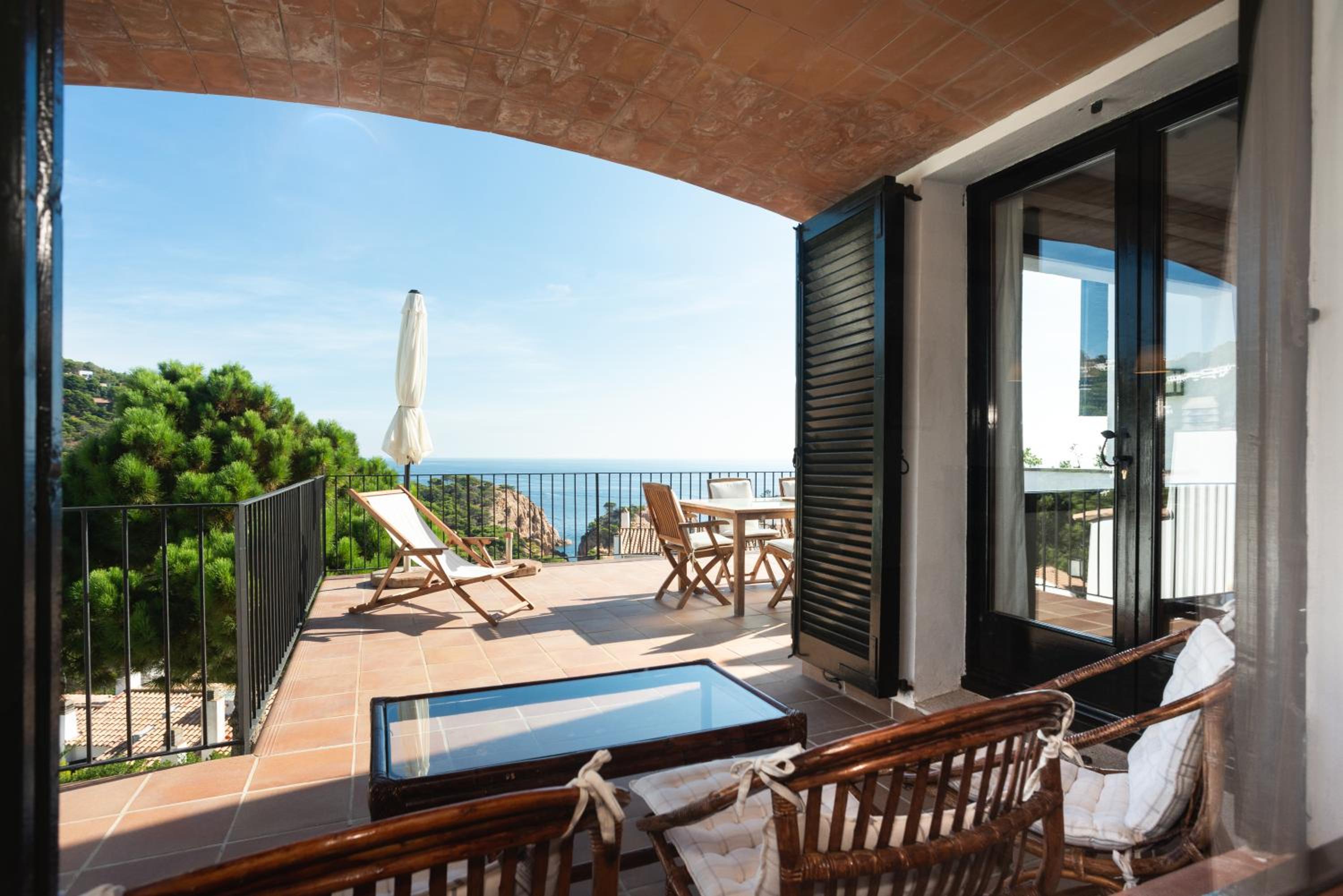 Villa photo 2