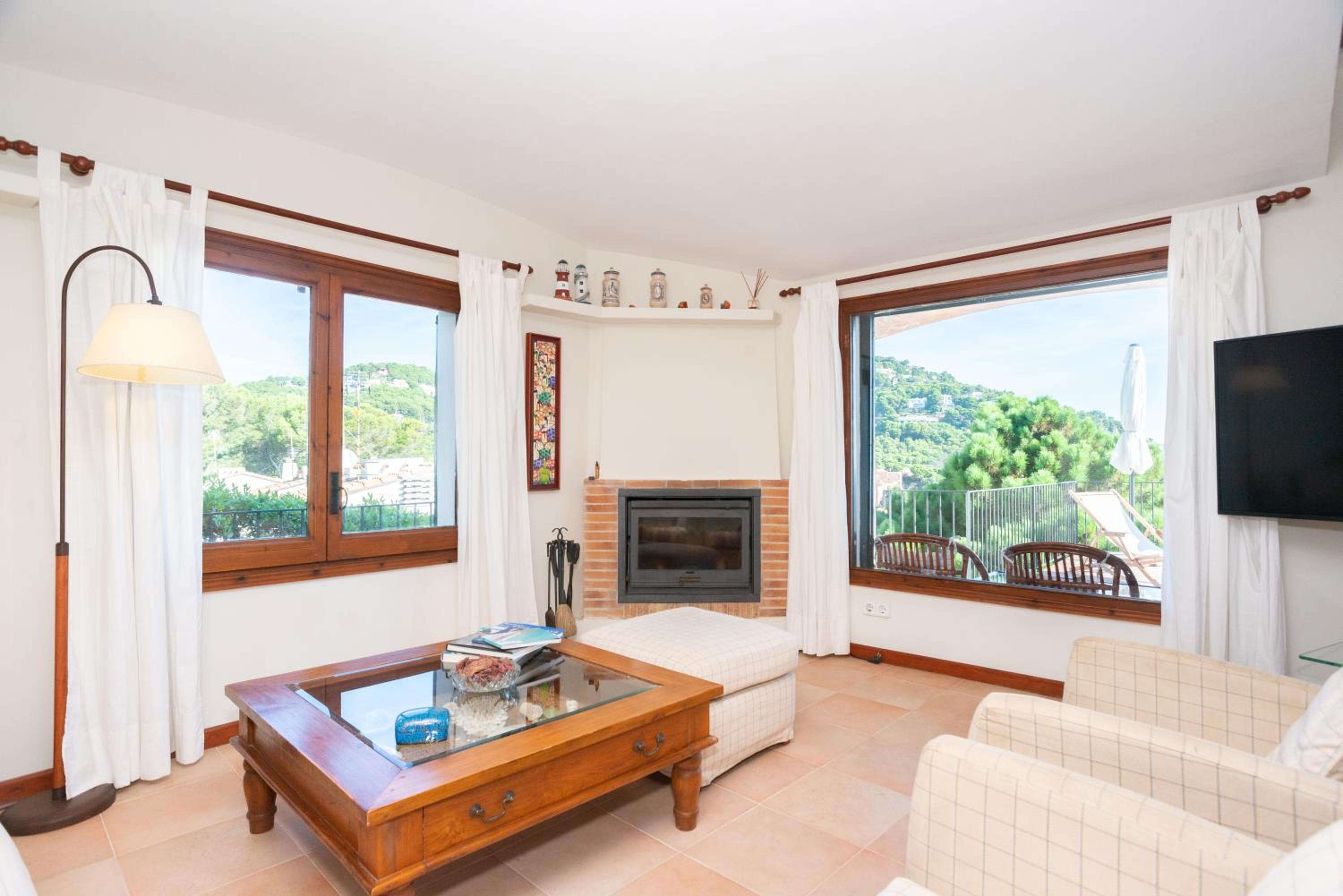 Villa photo 3