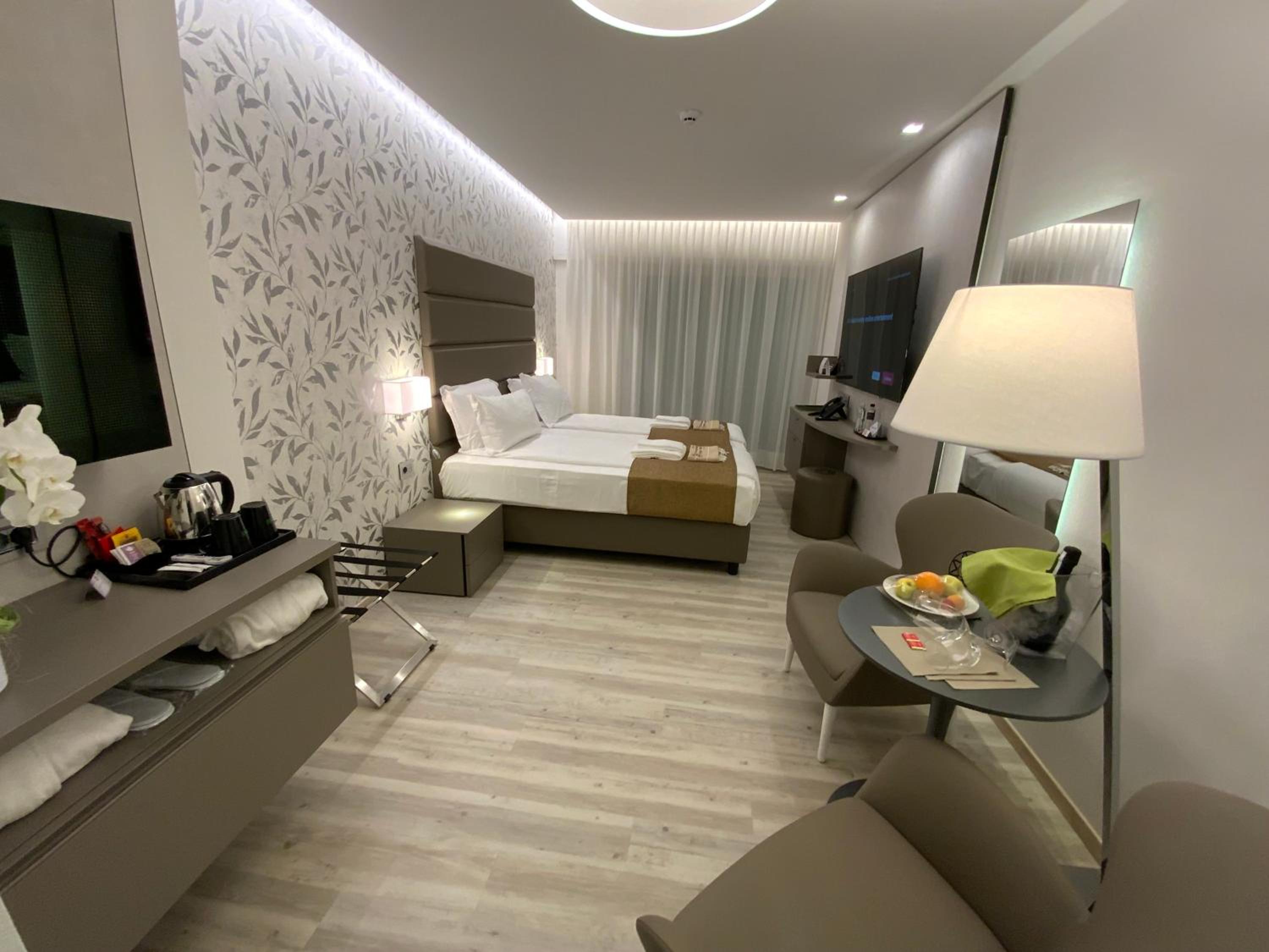Junior Suite - Photo 6