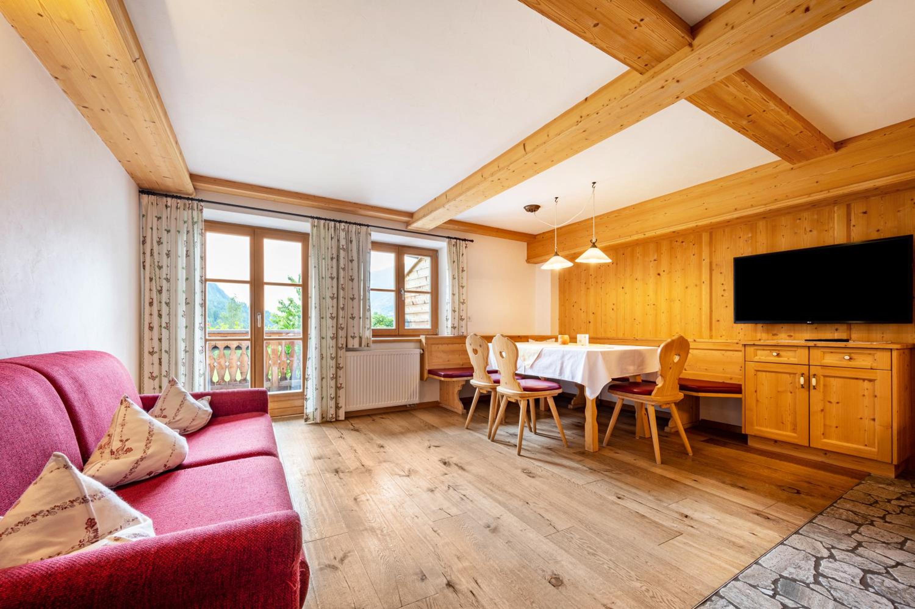 Two-Bedroom Deluxe Apartment with Garden View