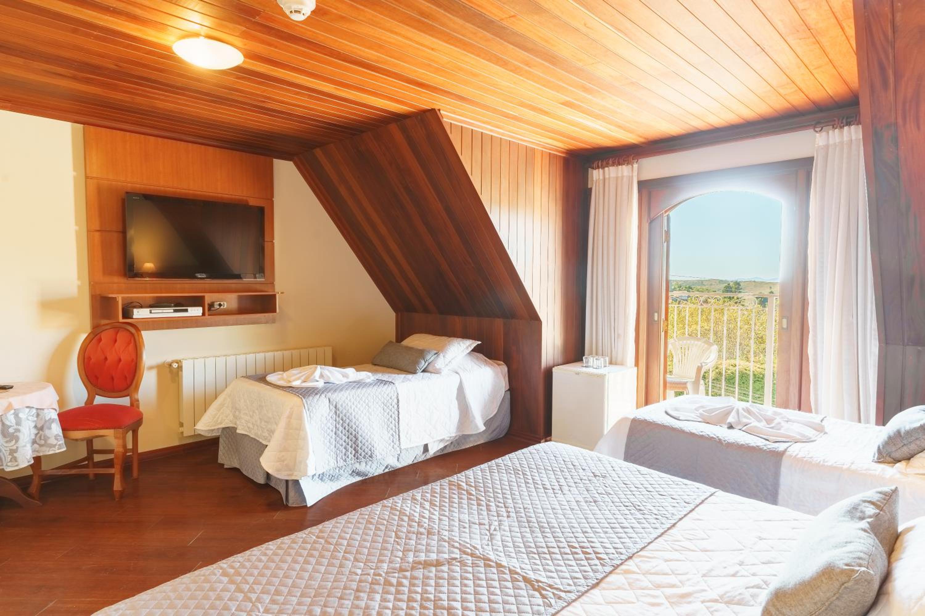 Standard Quadruple Room photo 2