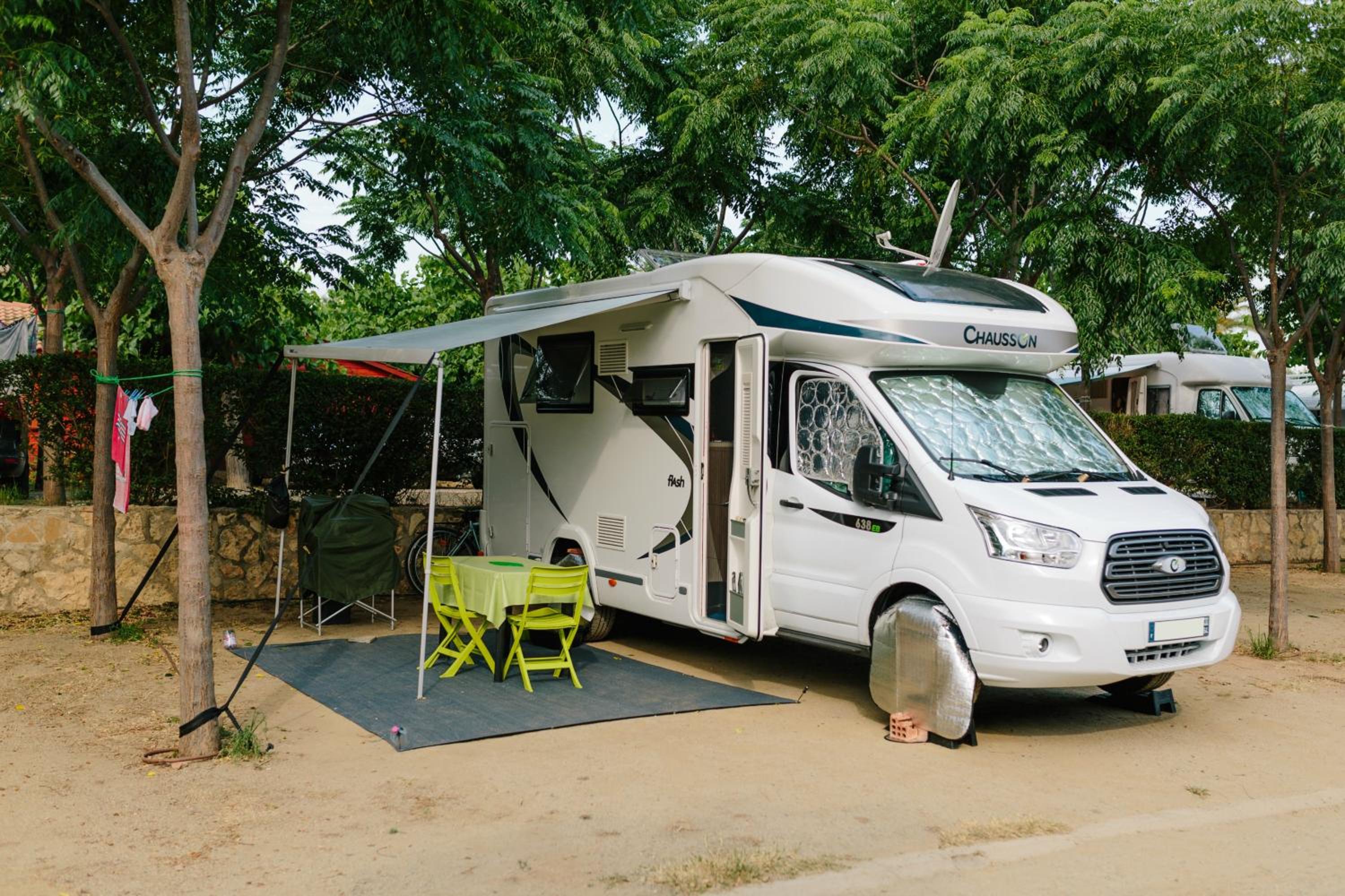Empty spot (Bring your own caravan or tent) photo 2