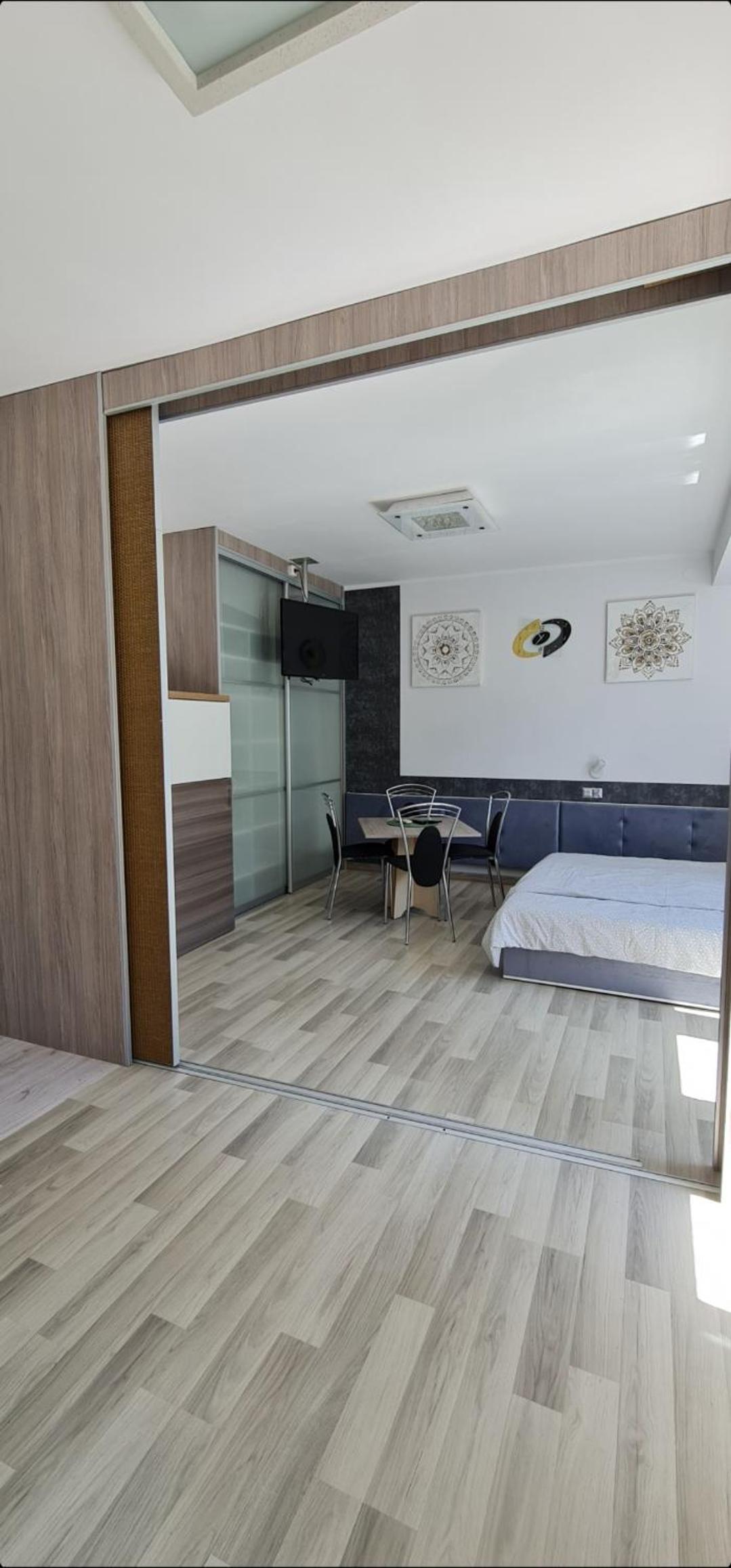 Apartment with Terrace photo 2