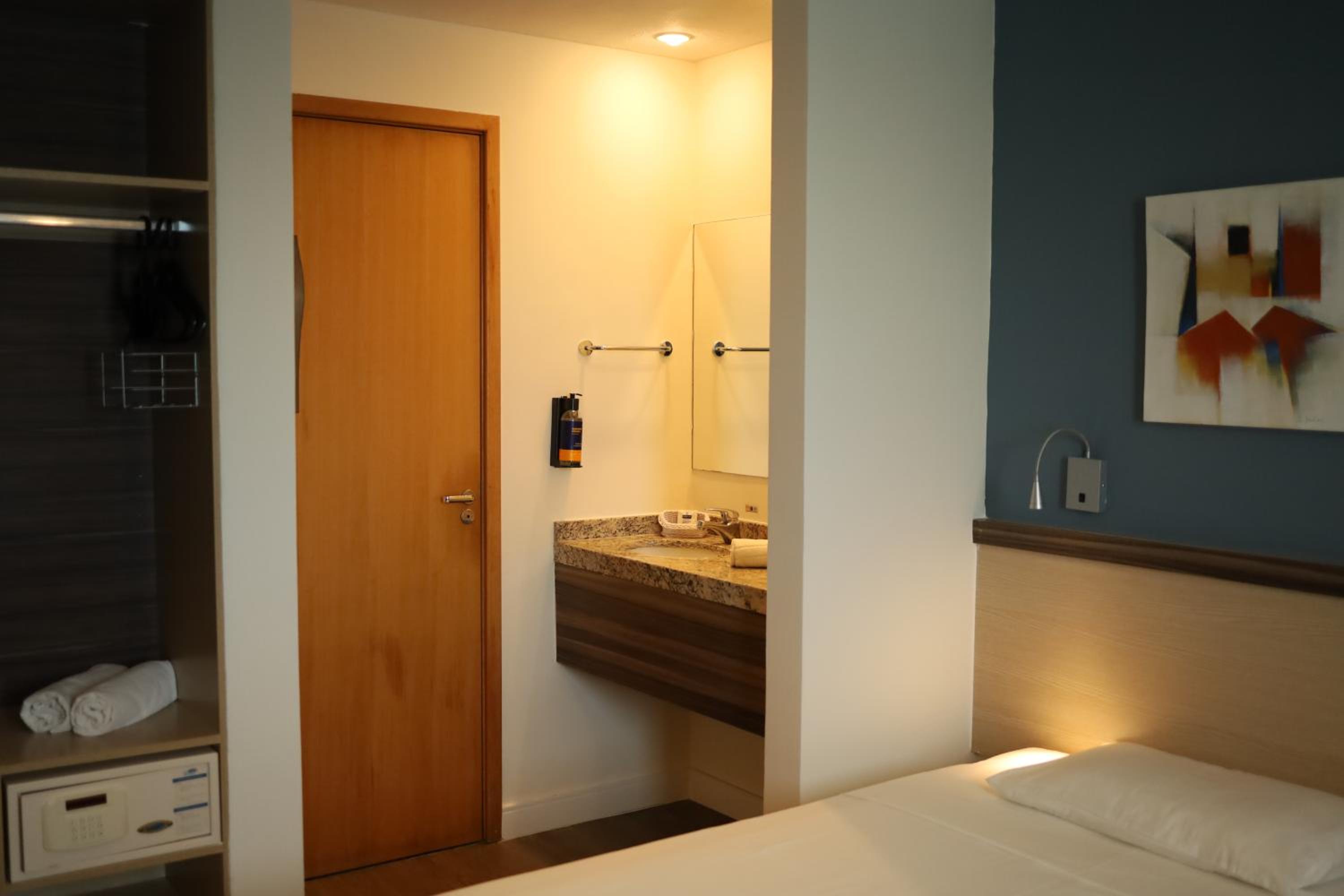 Superior Twin Room - Photo 3