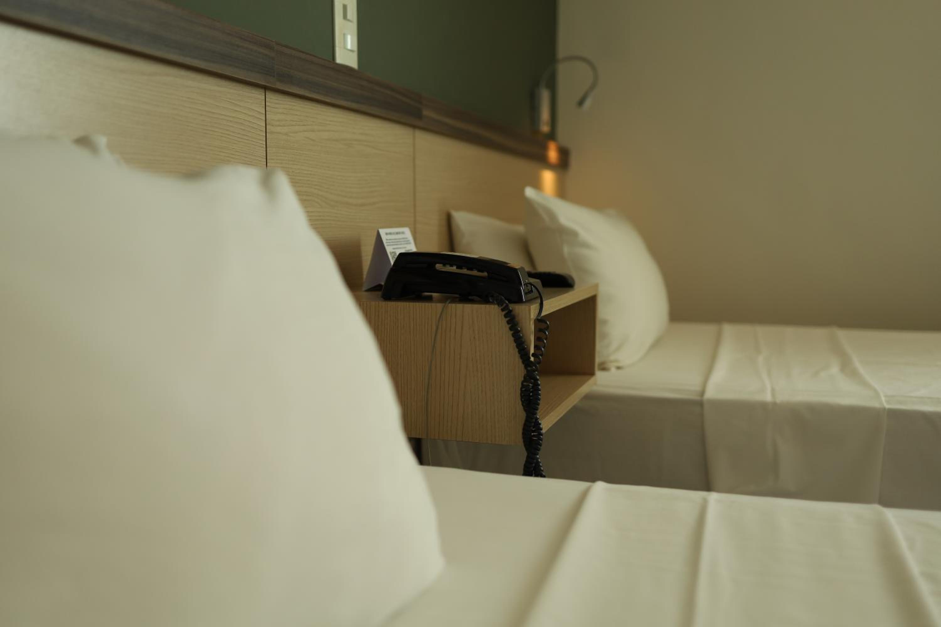 Executive Twin Room - Photo 5