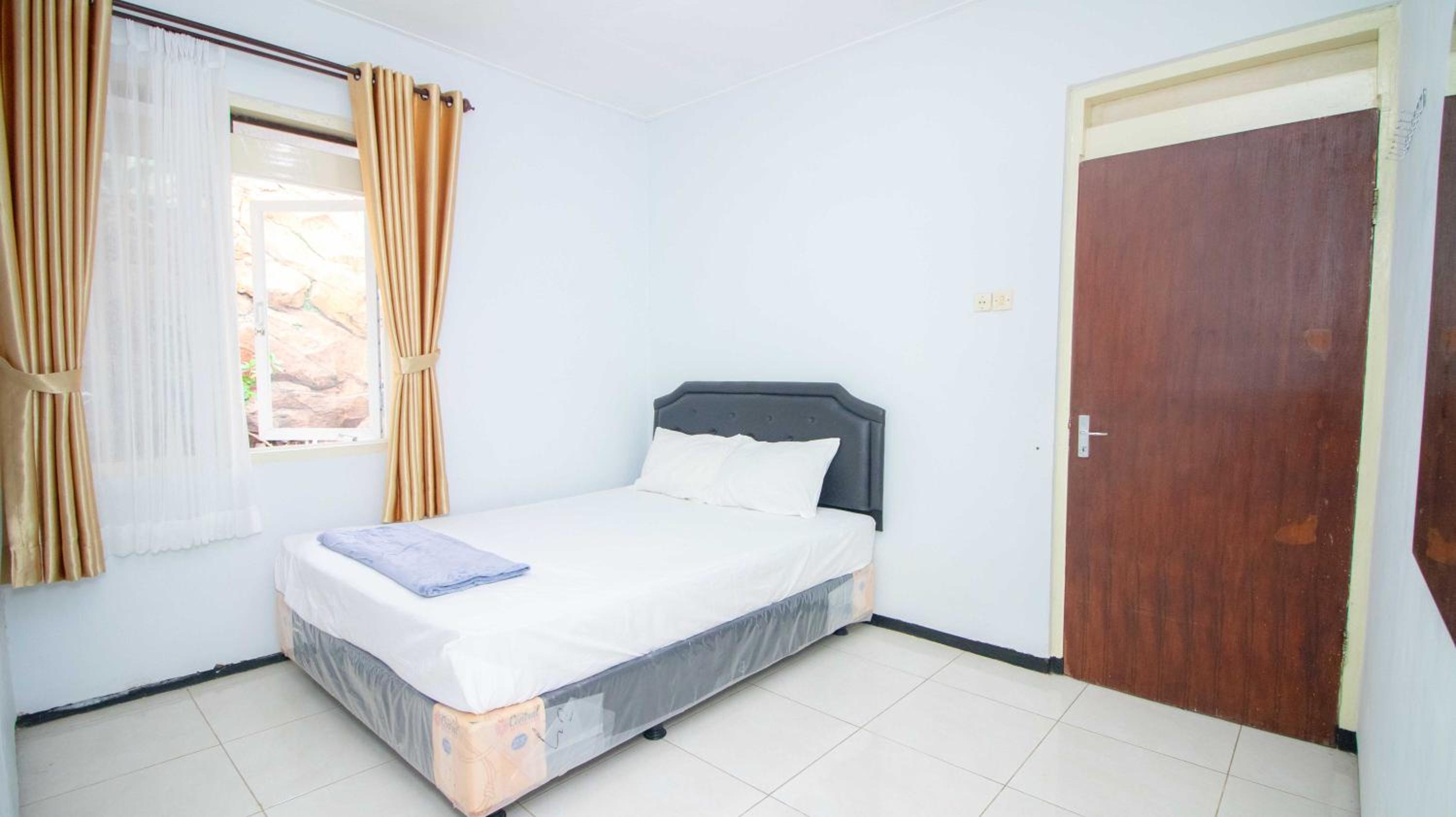 Villa photo 2